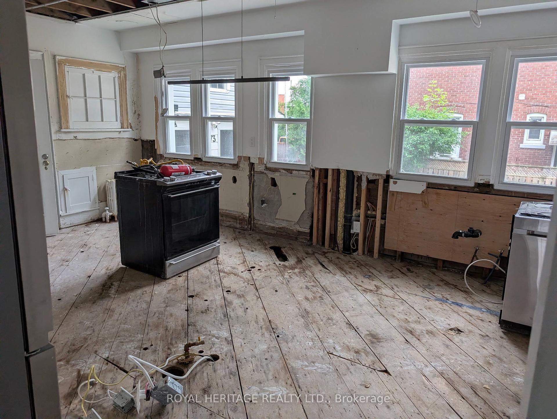 Photo 4 of 73 Talbot Street N, Norfolk, Simcoe — HOMEH