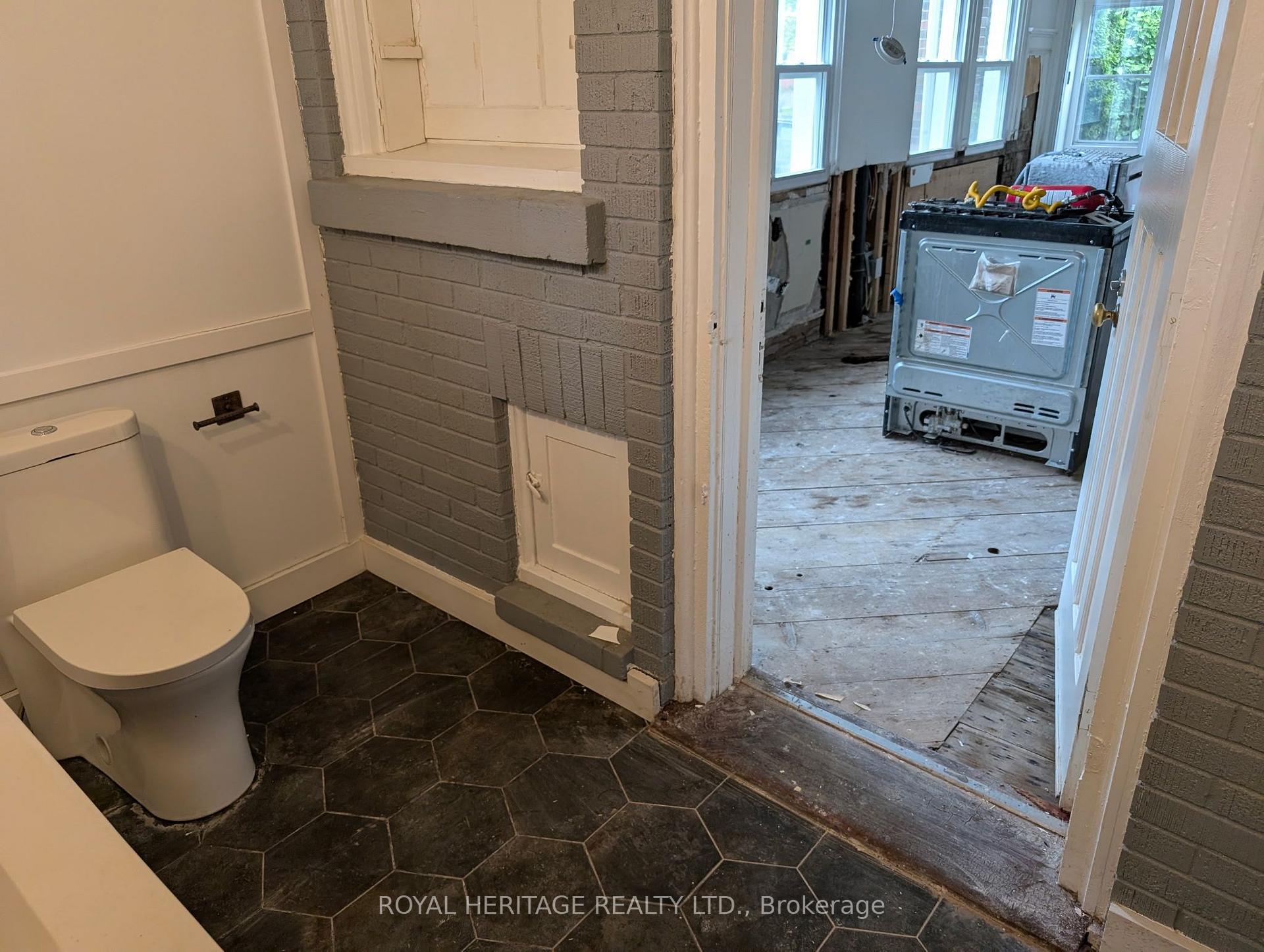 Photo 7 of 73 Talbot Street N, Norfolk, Simcoe — HOMEH