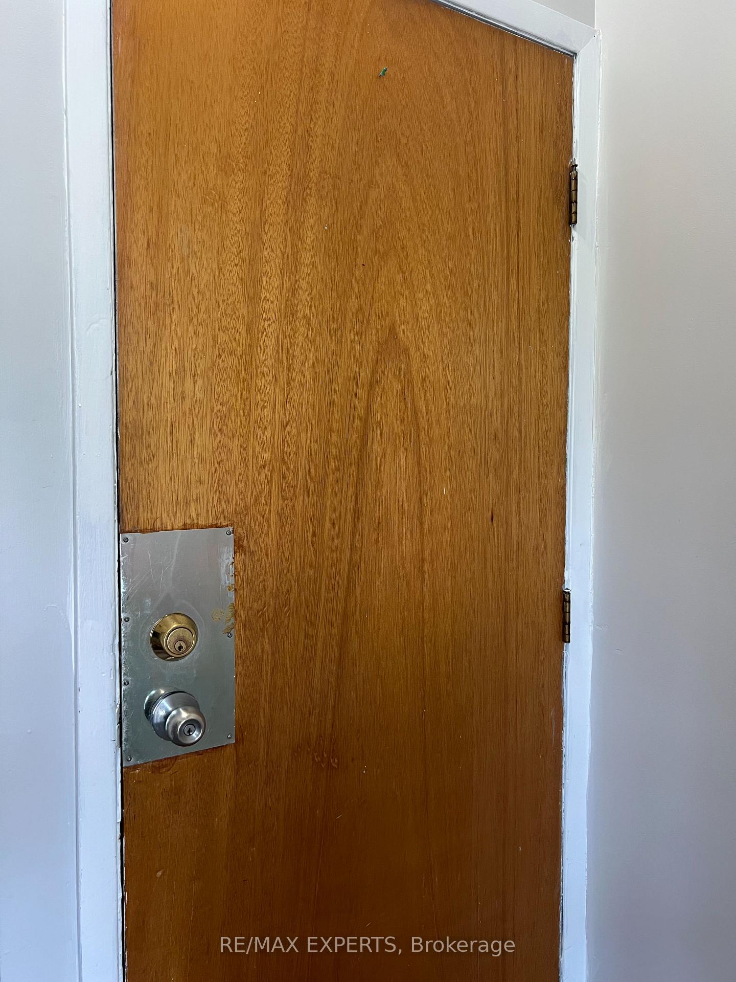 Photo 3 of Unit 2nd Floor, 366 Lauder Avenue, Toronto, Oakwood Village — HOMEH