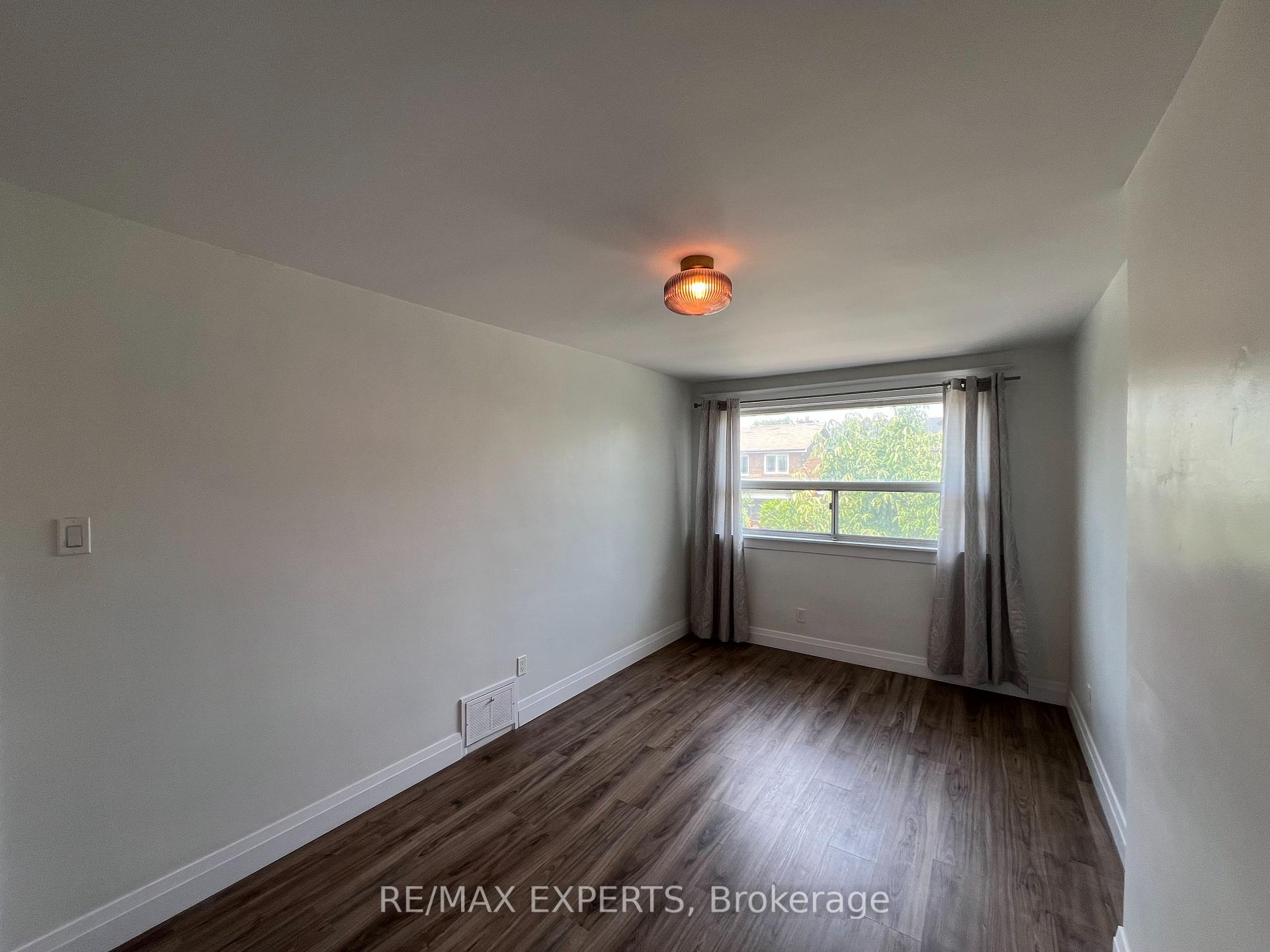 Photo 7 of Unit 2nd Floor, 366 Lauder Avenue, Toronto, Oakwood Village — HOMEH