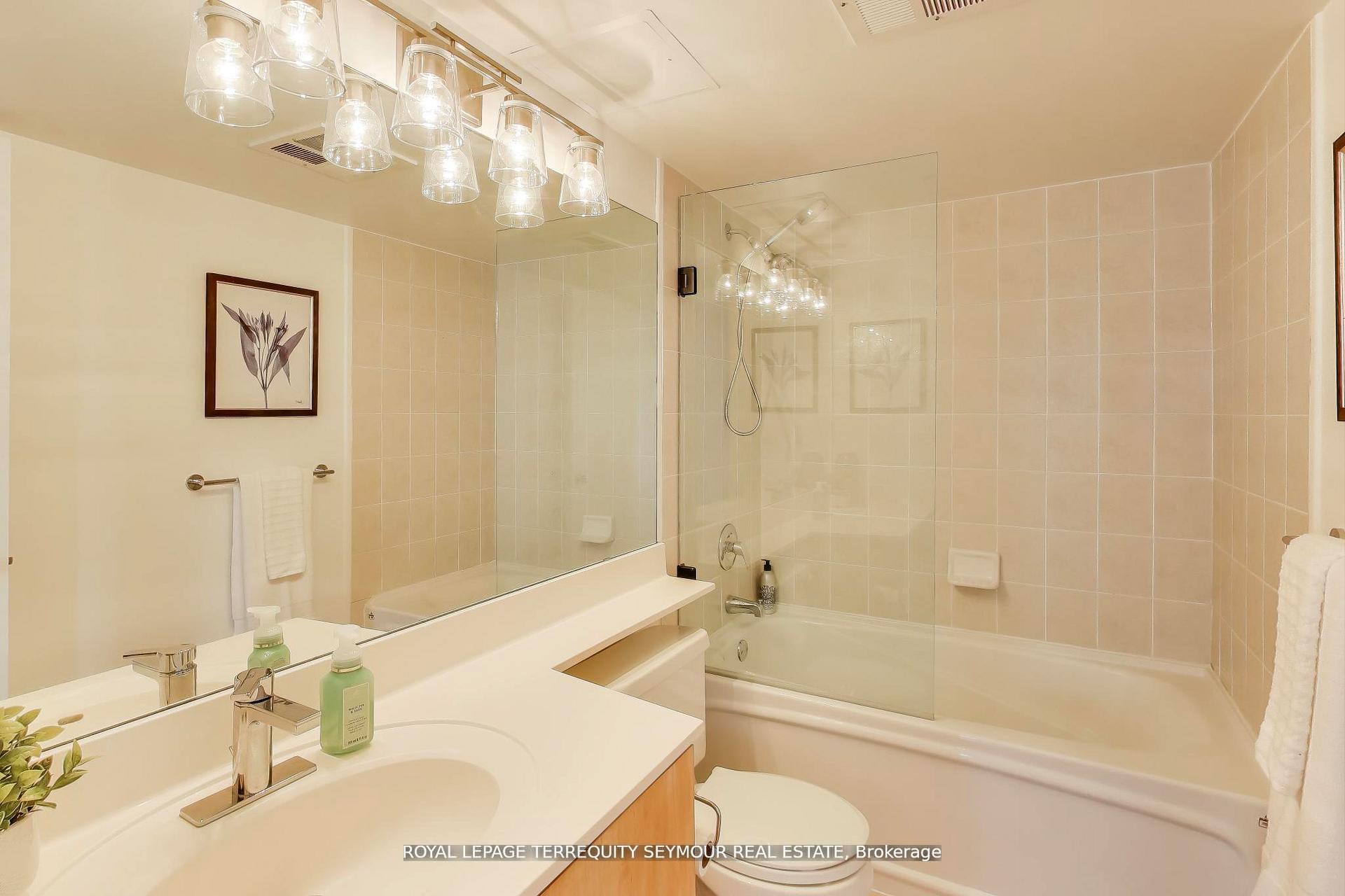 Photo 18 of Unit 448, 139 Merton Street, Toronto, Mount Pleasant West — HOMEH