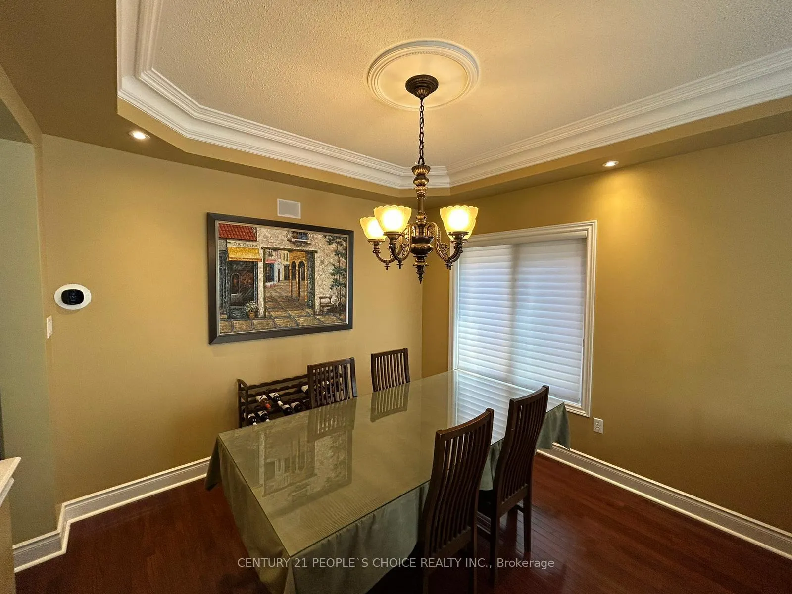 Photo 5 of 128 Mount Royal Circle, Brampton, Vales of Castlemore North — HOMEH