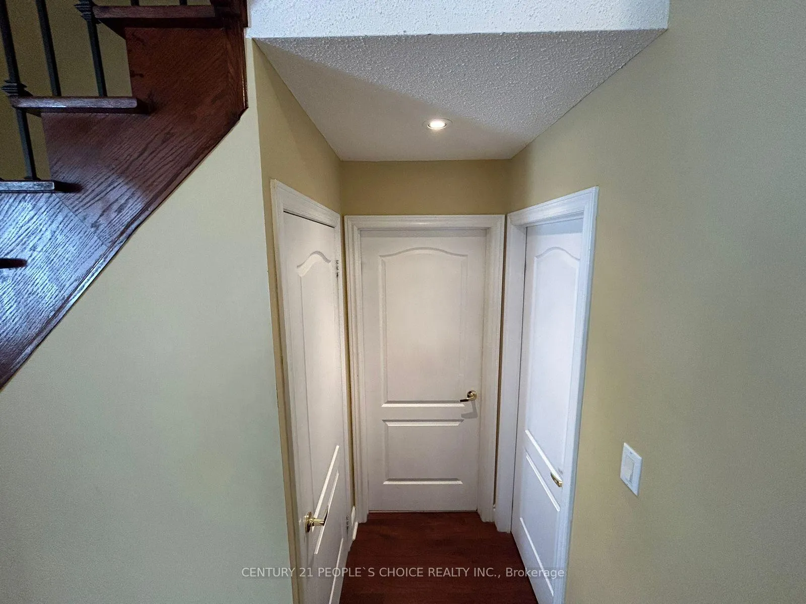 Photo 16 of 128 Mount Royal Circle, Brampton, Vales of Castlemore North — HOMEH