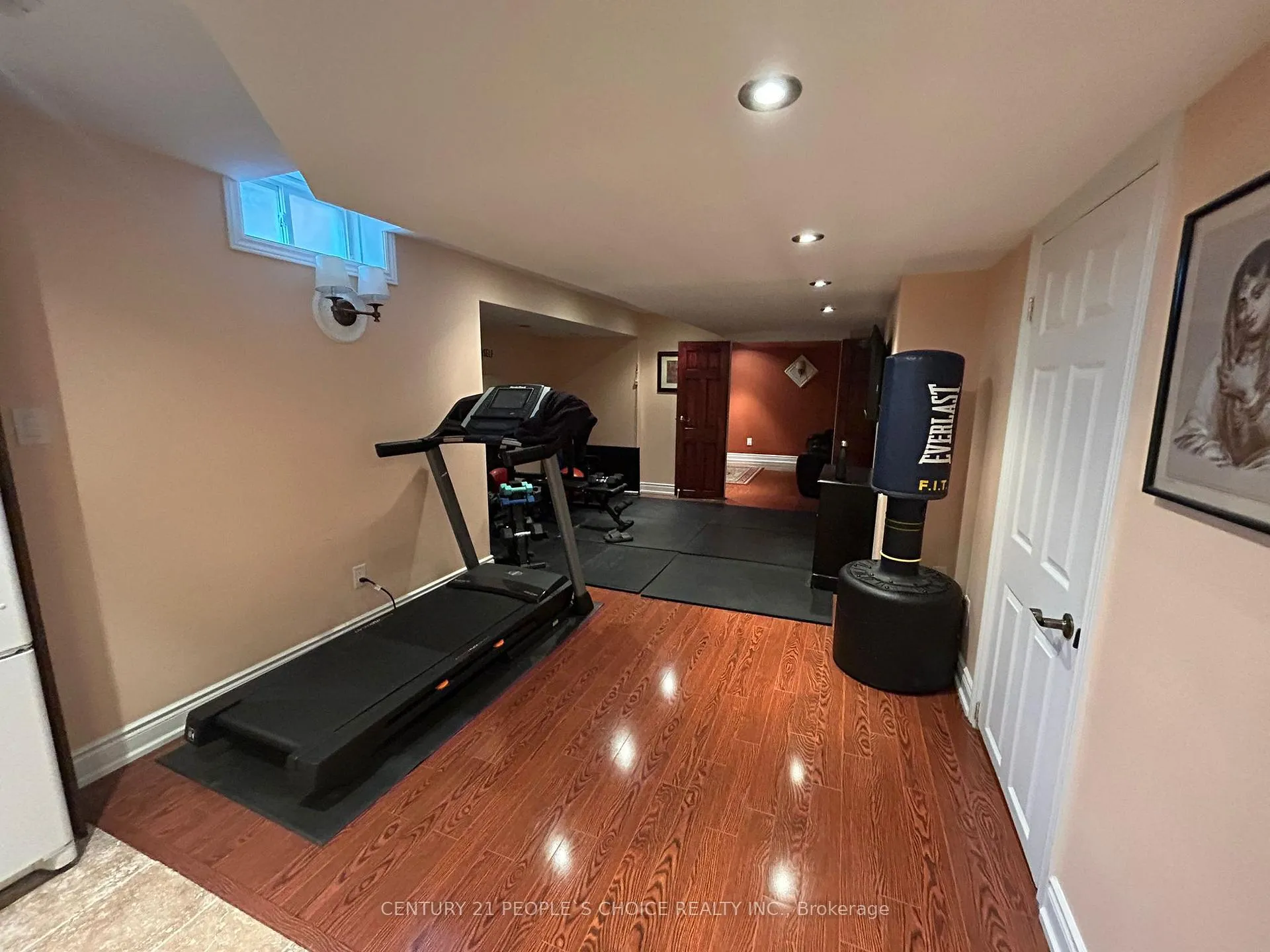 Photo 40 of 128 Mount Royal Circle, Brampton, Vales of Castlemore North — HOMEH