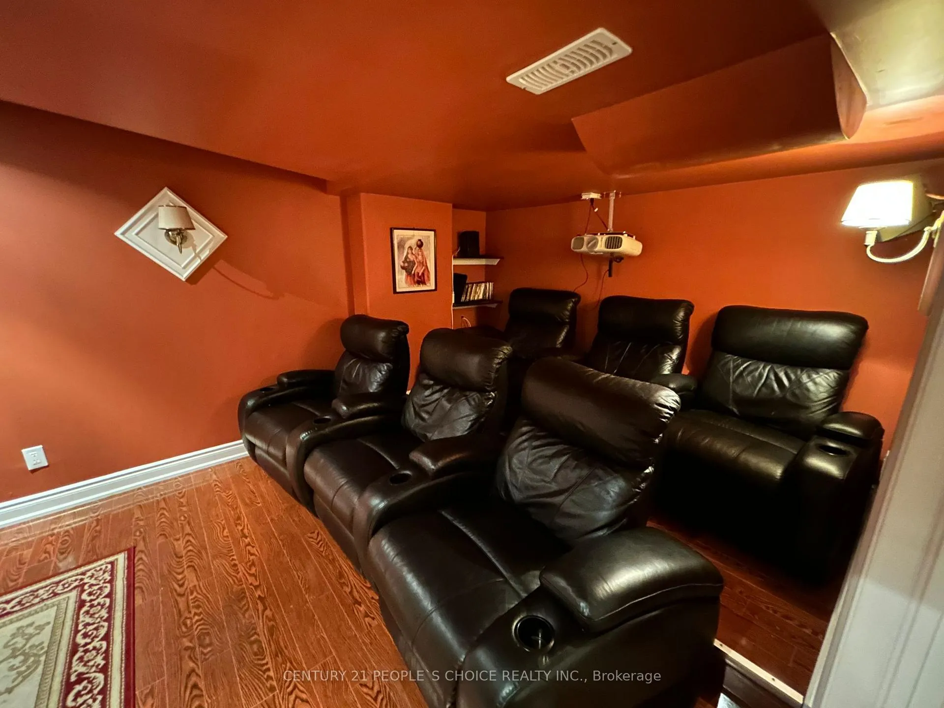 Photo 43 of 128 Mount Royal Circle, Brampton, Vales of Castlemore North — HOMEH