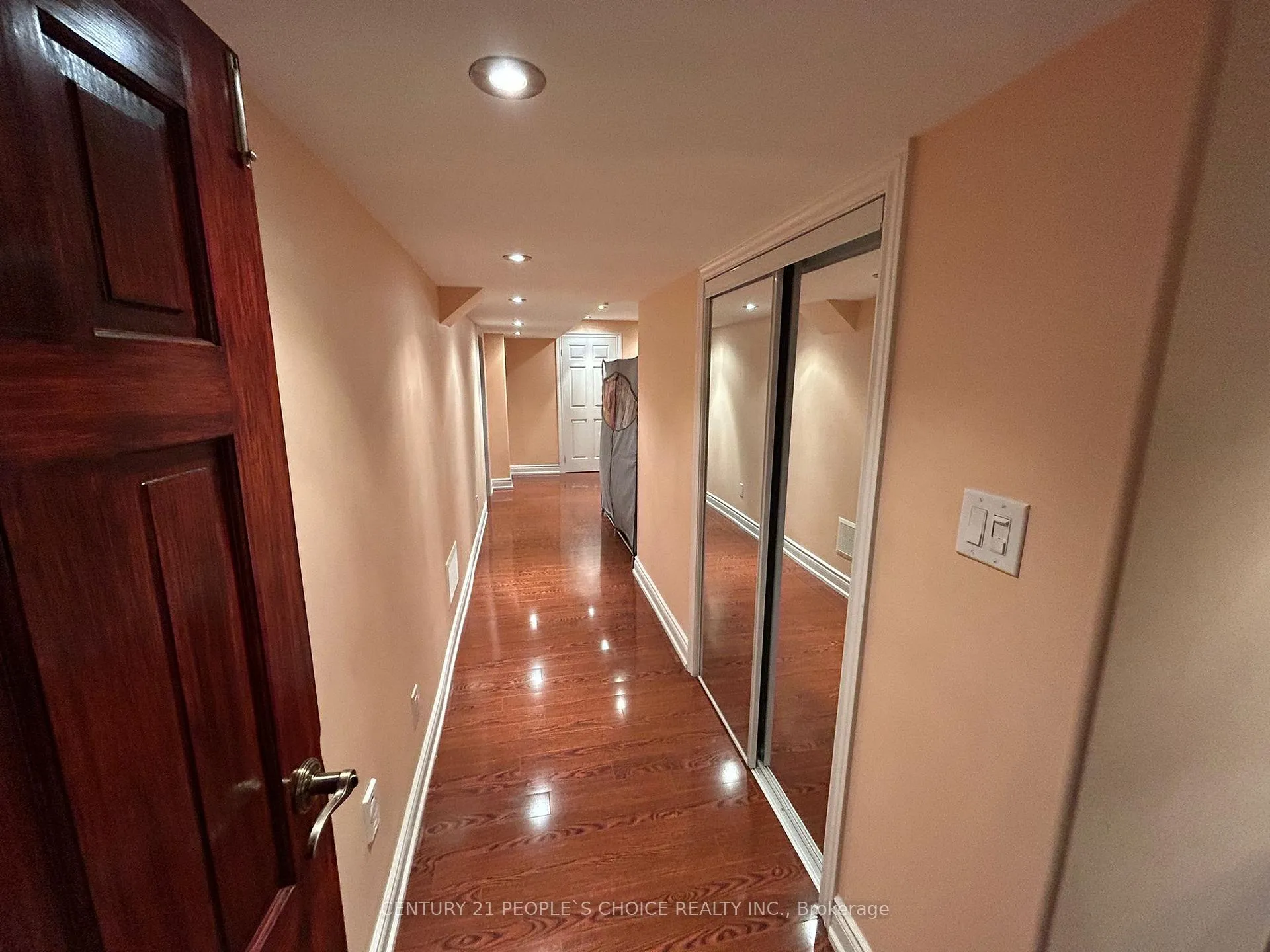 Photo 44 of 128 Mount Royal Circle, Brampton, Vales of Castlemore North — HOMEH