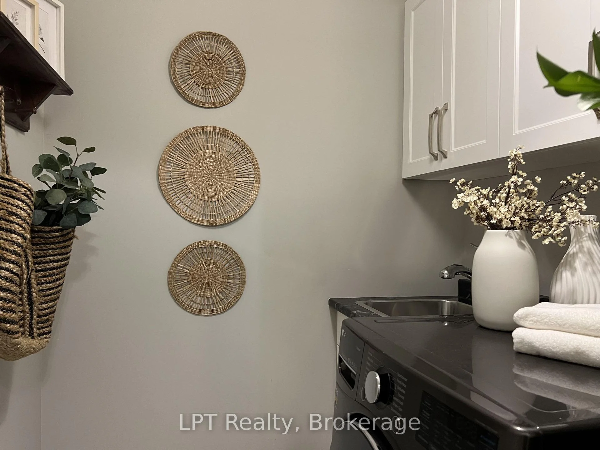 Photo 38 of 80 Ambrosia Terrace, Quinte West, Murray Ward — HOMEH