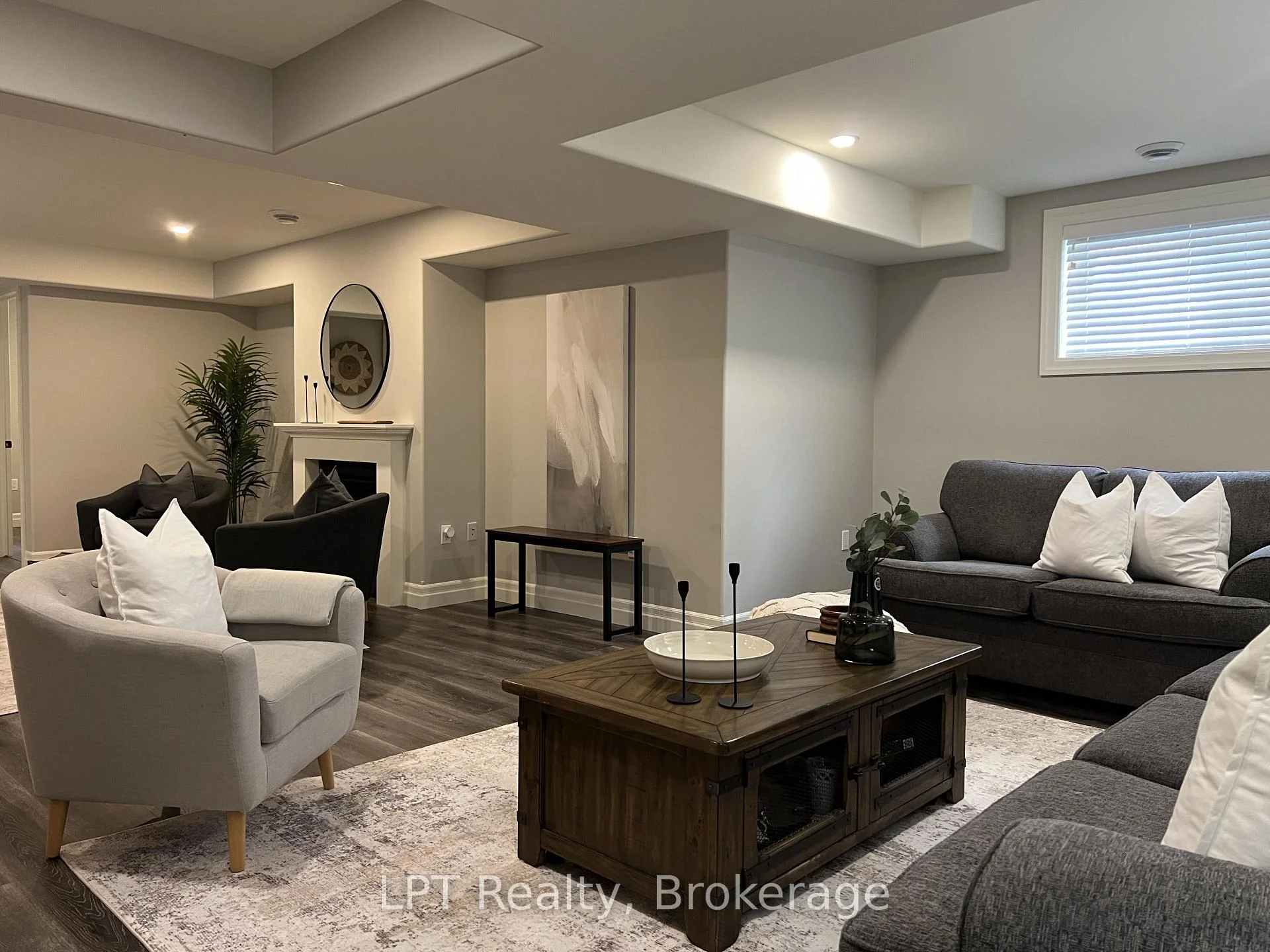 Photo 44 of 80 Ambrosia Terrace, Quinte West, Murray Ward — HOMEH