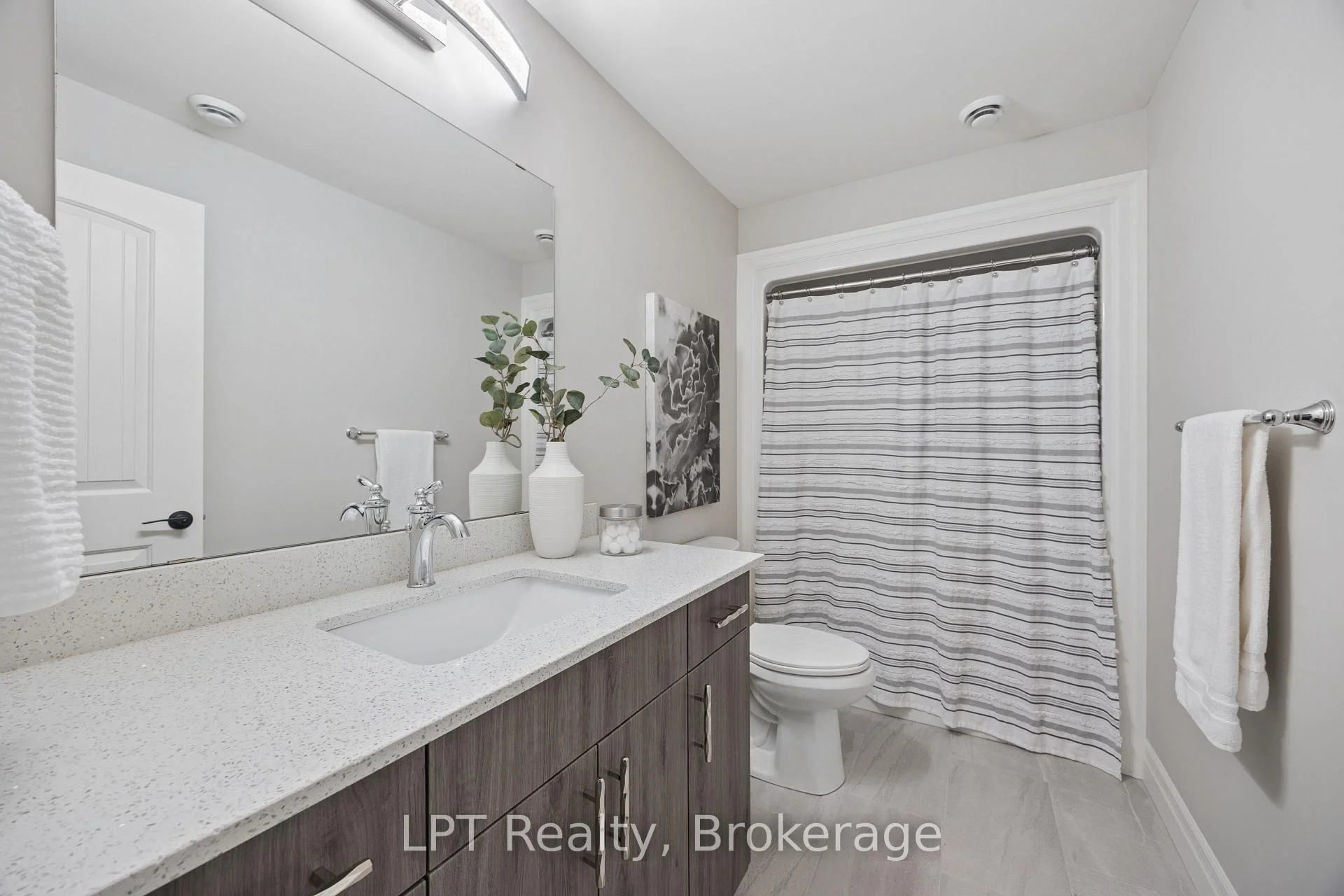 Photo 87 of 80 Ambrosia Terrace, Quinte West, Murray Ward — HOMEH
