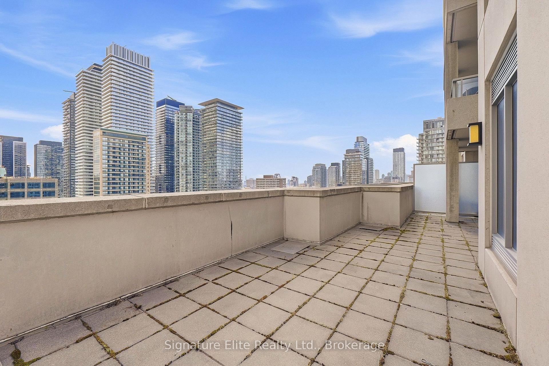 Photo 25 of Unit 2304, 35 Balmuto Street, Toronto, Bay Street Corridor — HOMEH