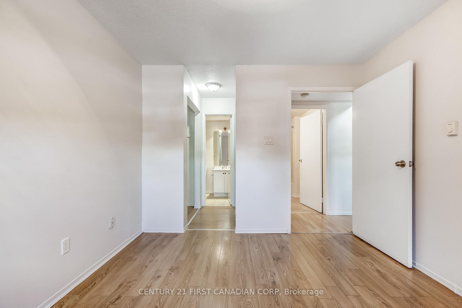 Photo 9 of 5 Jacksway Crescent, London, North G — HOMEH
