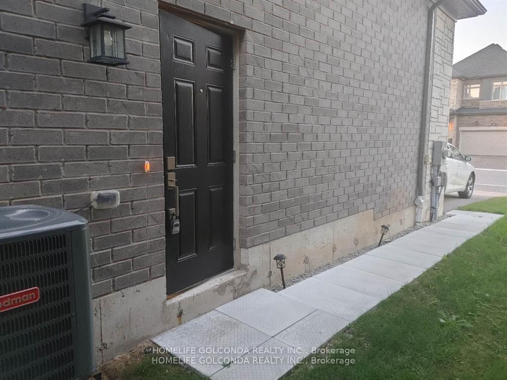 Photo 2 of Unit Bsmt, 163 Franklin Trail, Barrie, Rural Barrie Southwest — HOMEH