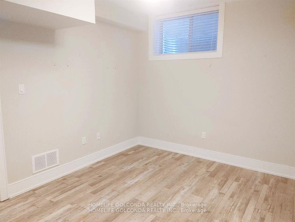Photo 14 of Unit Bsmt, 163 Franklin Trail, Barrie, Rural Barrie Southwest — HOMEH