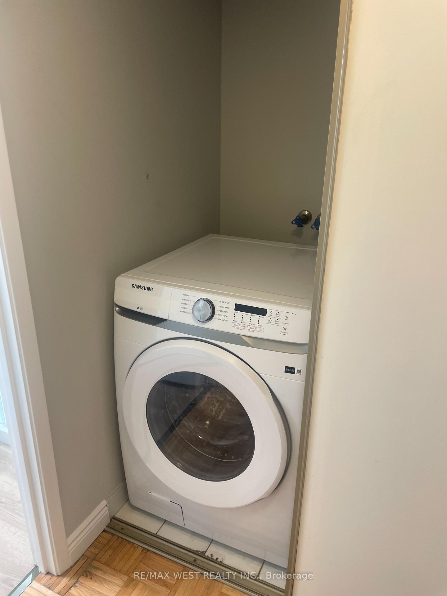 Photo 19 of Unit 202 Rear, 13 Grange Avenue, Toronto, Kensington-Chinatown — HOMEH