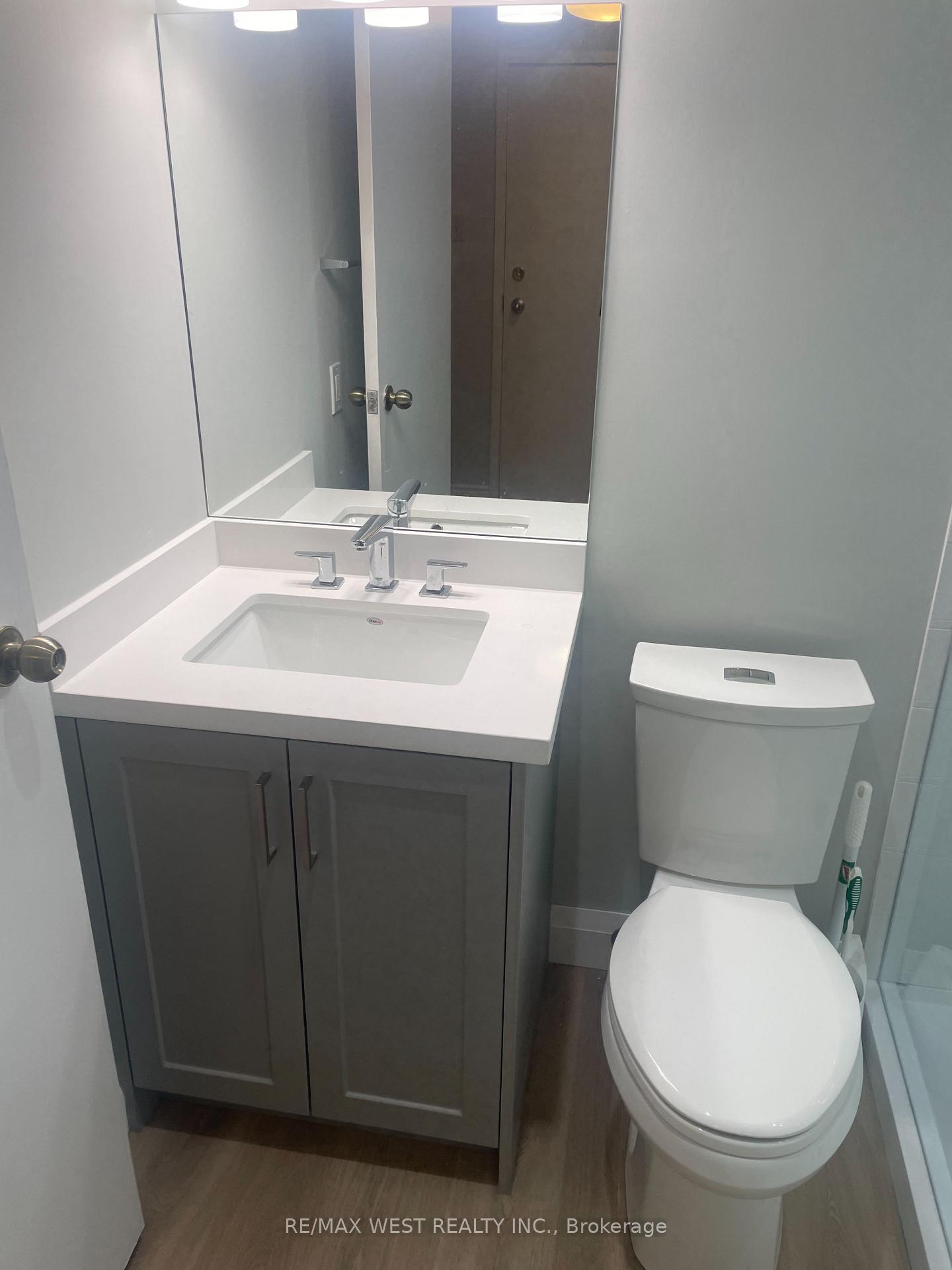 Photo 22 of Unit 202 Rear, 13 Grange Avenue, Toronto, Kensington-Chinatown — HOMEH