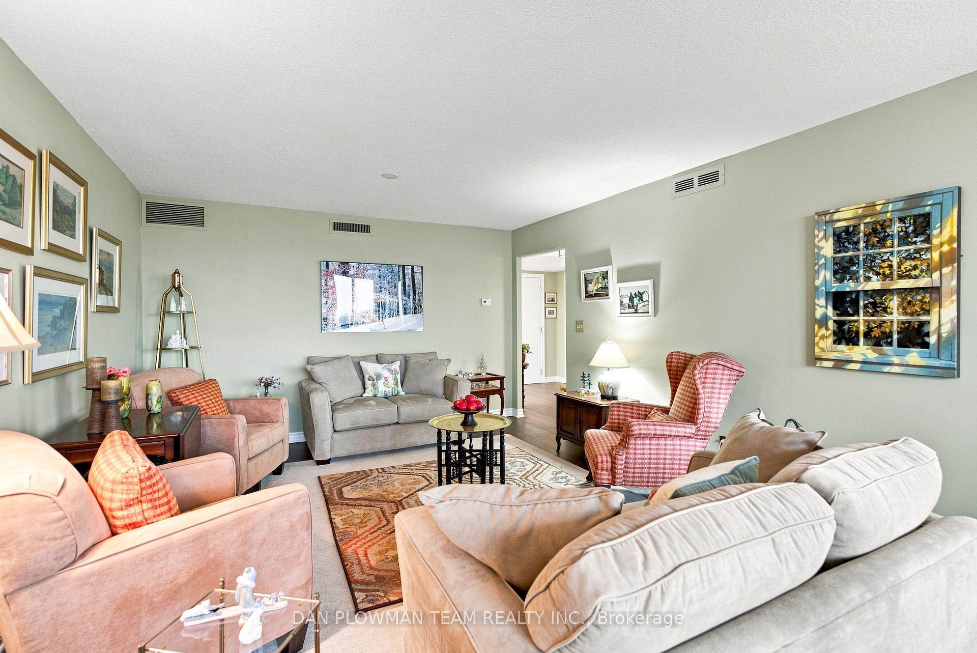 Photo 7 of Unit 1003, 900 Wilson Road N, Oshawa, Centennial — HOMEH
