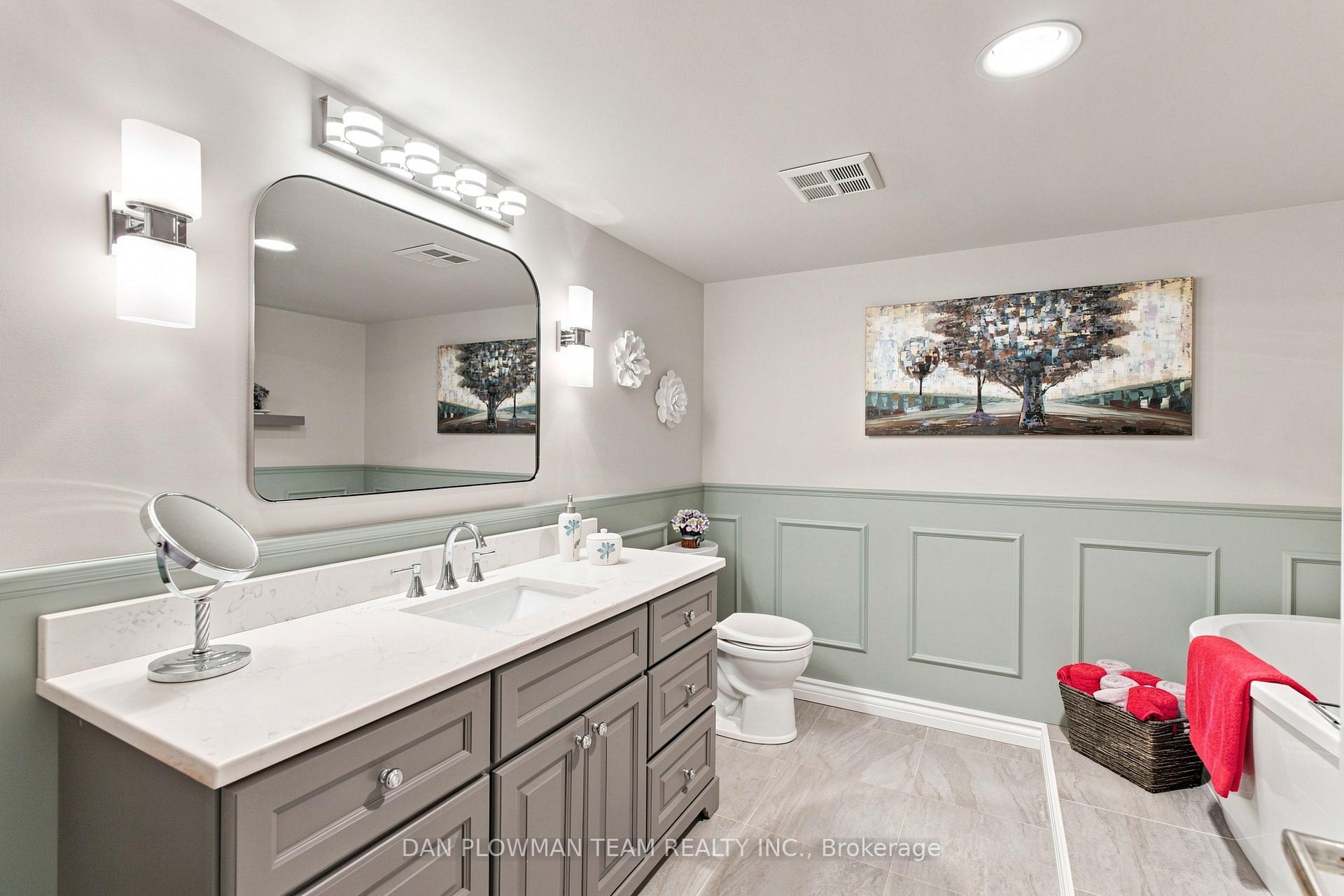 Photo 25 of Unit 1003, 900 Wilson Road N, Oshawa, Centennial — HOMEH
