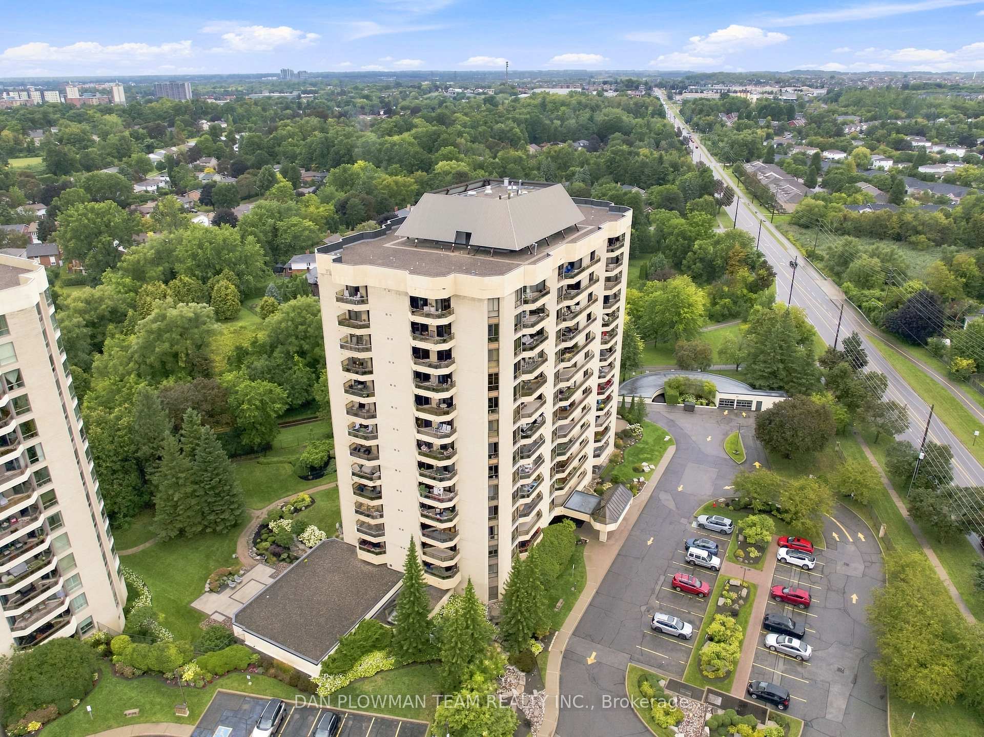 Photo 43 of Unit 1003, 900 Wilson Road N, Oshawa, Centennial — HOMEH