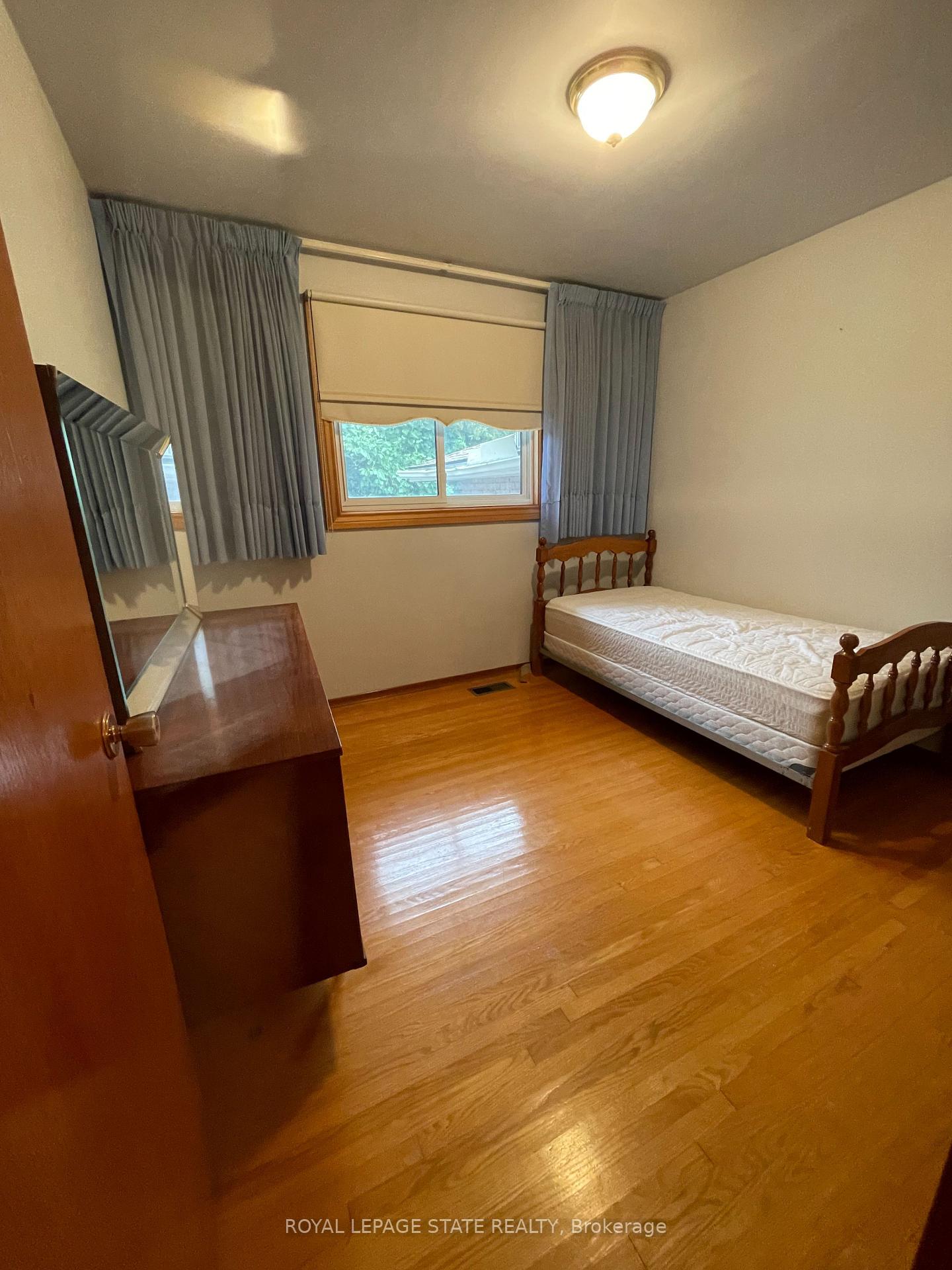 Photo 2 of 72 Purnell Drive, Hamilton, Gilbert — HOMEH