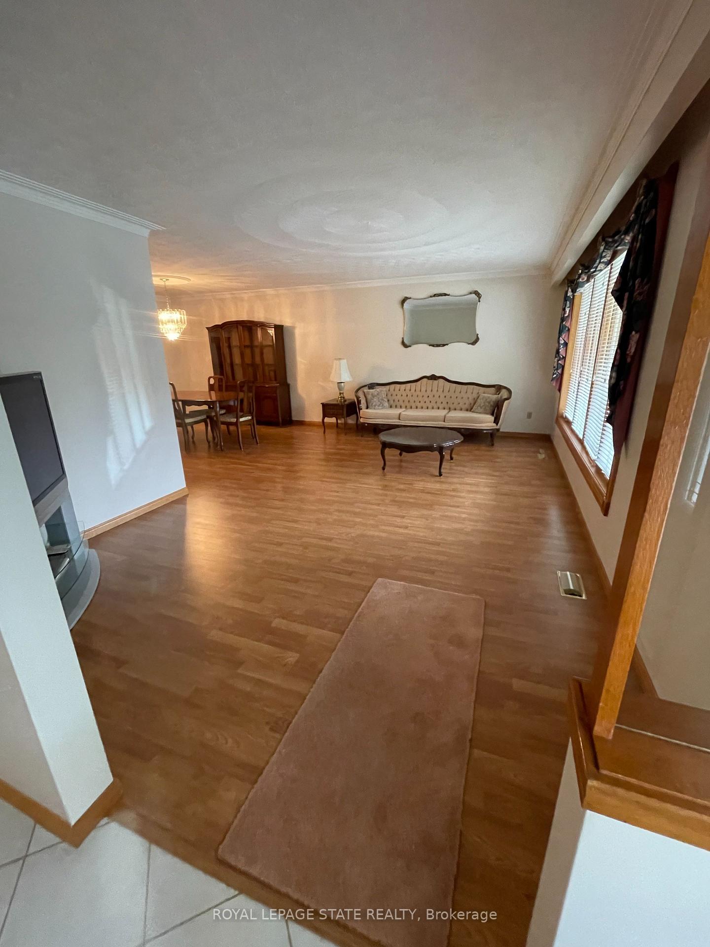 Photo 3 of 72 Purnell Drive, Hamilton, Gilbert — HOMEH