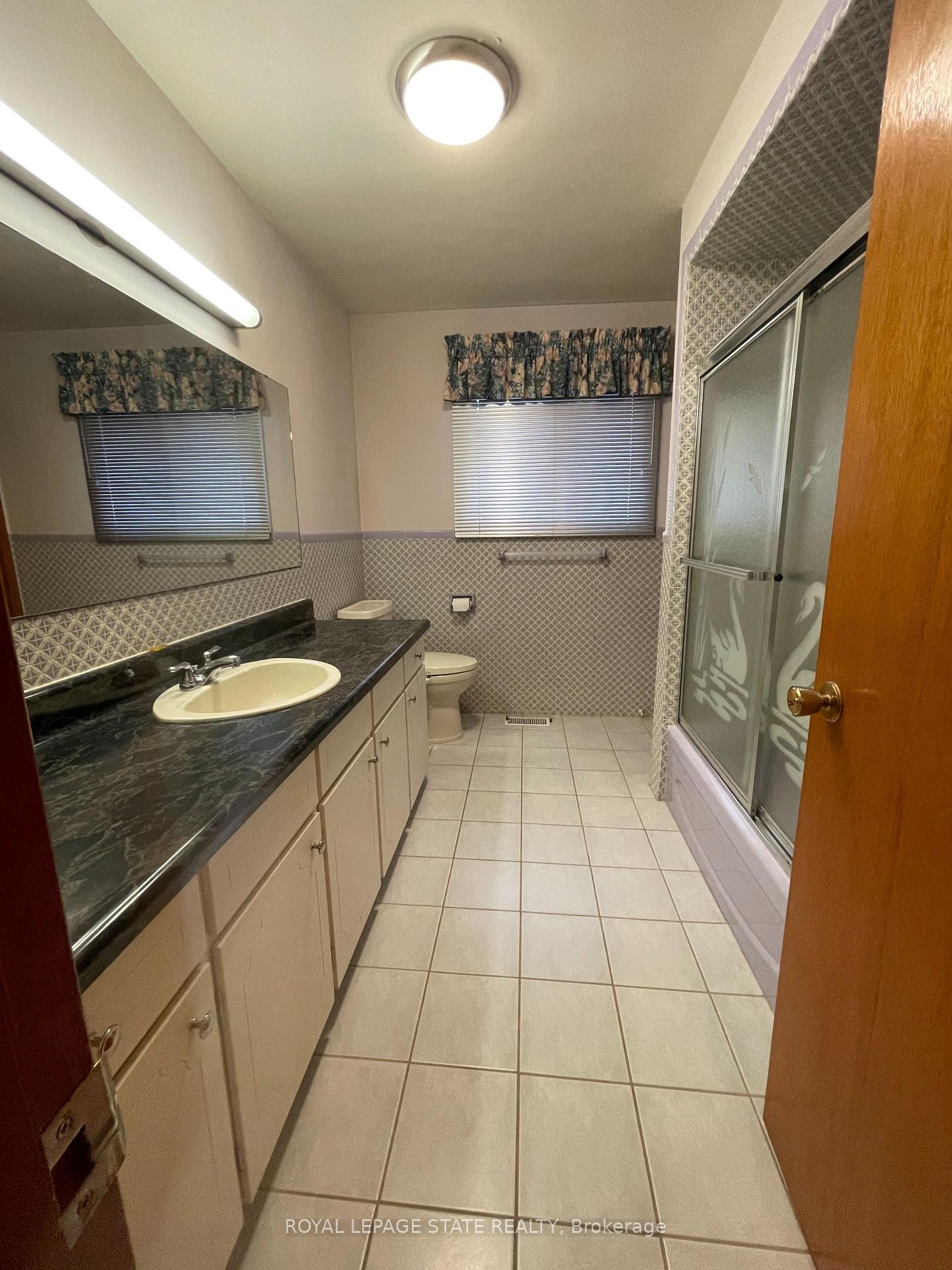 Photo 5 of 72 Purnell Drive, Hamilton, Gilbert — HOMEH