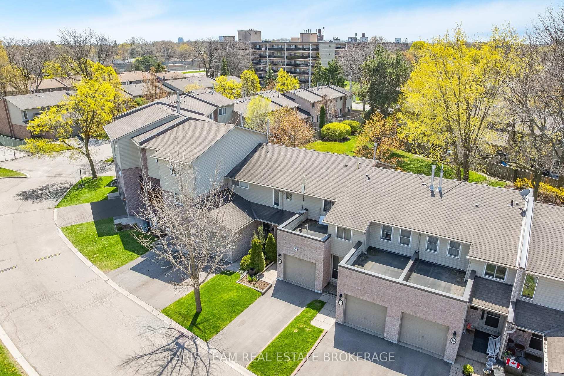 Photo 2 of Unit 18, 2075 Asta Drive, Mississauga, Cooksville — HOMEH