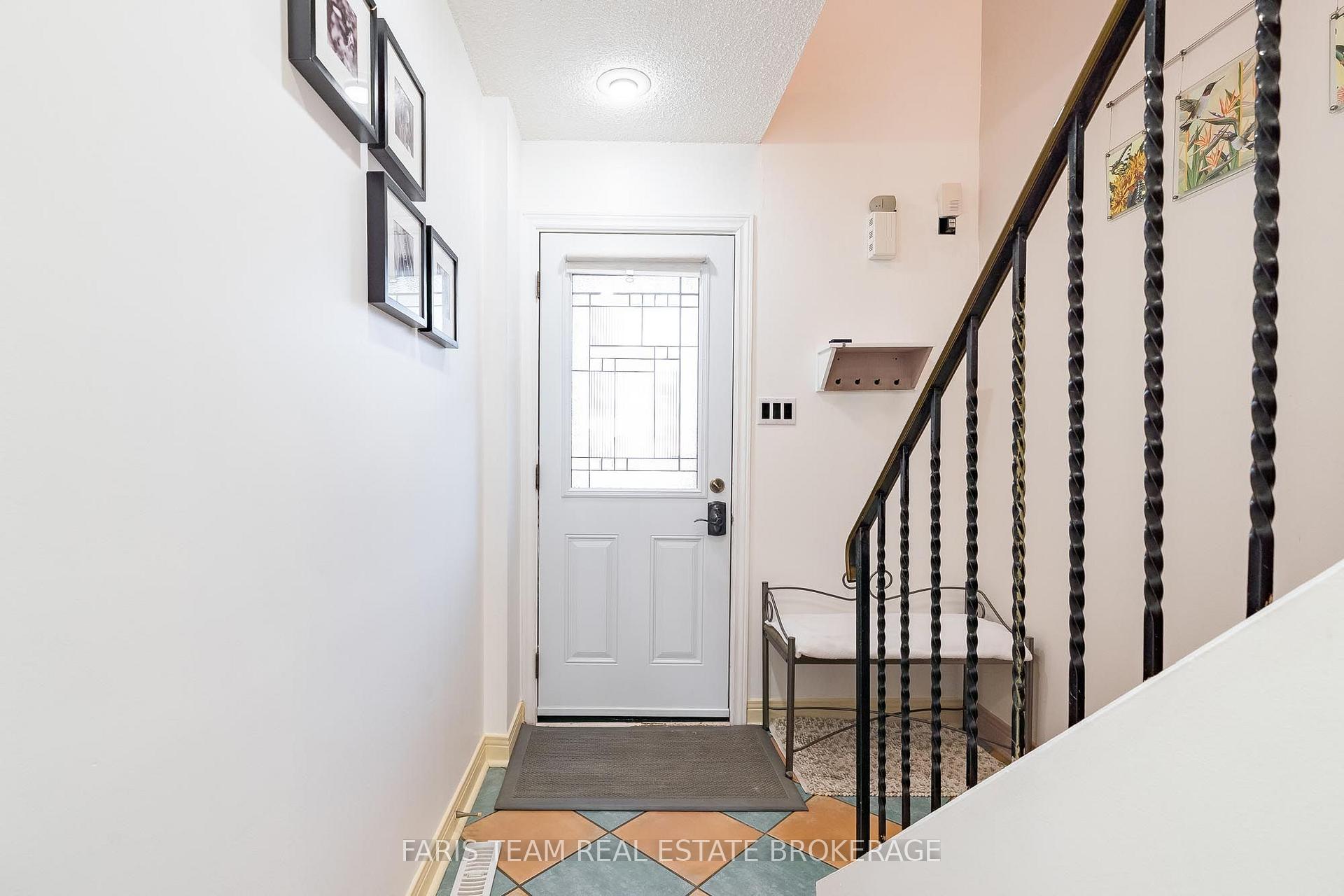 Photo 5 of Unit 18, 2075 Asta Drive, Mississauga, Cooksville — HOMEH