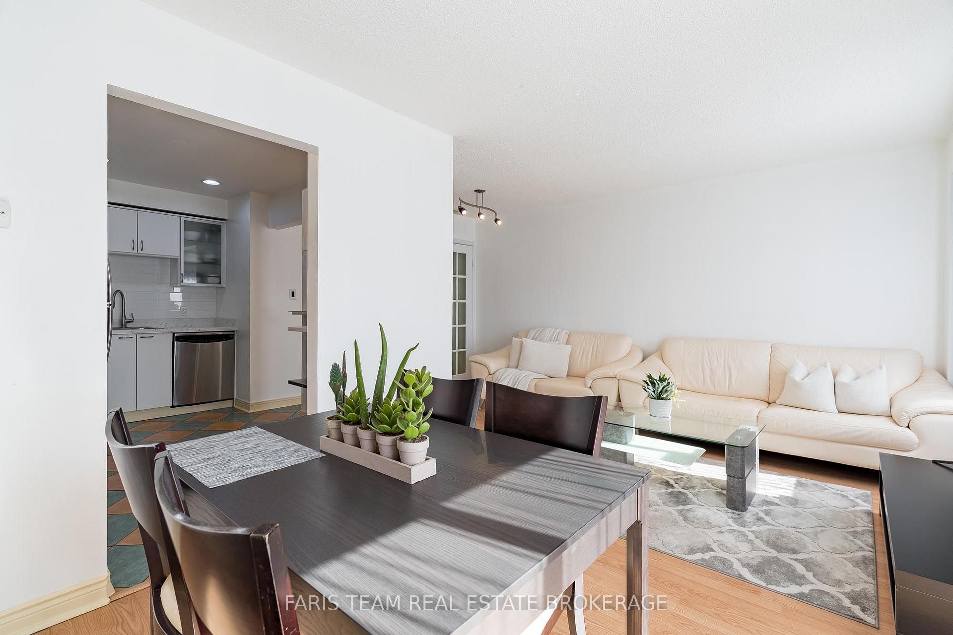 Photo 14 of Unit 18, 2075 Asta Drive, Mississauga, Cooksville — HOMEH