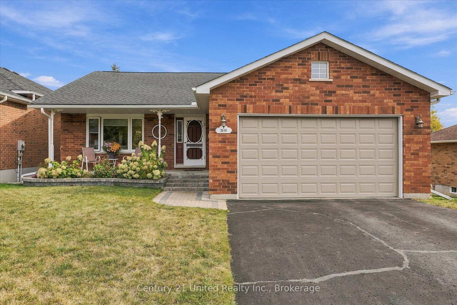 Photo 2 of 2318 Sumac Street, Peterborough, Monaghan Ward 2 — HOMEH
