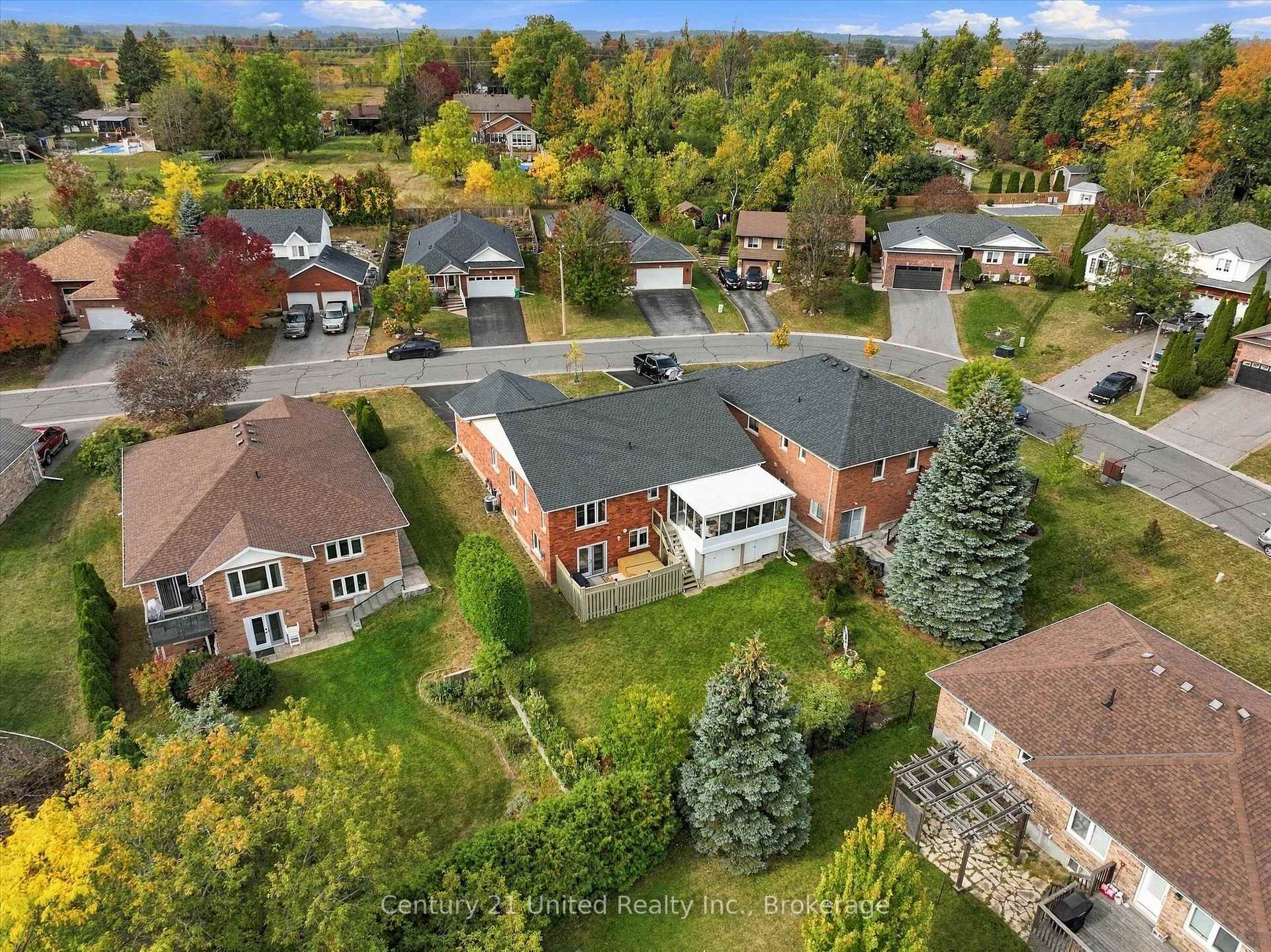 Photo 37 of 2318 Sumac Street, Peterborough, Monaghan Ward 2 — HOMEH