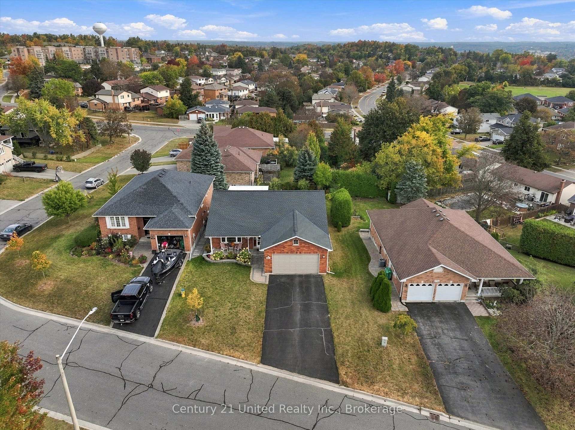 Photo 39 of 2318 Sumac Street, Peterborough, Monaghan Ward 2 — HOMEH