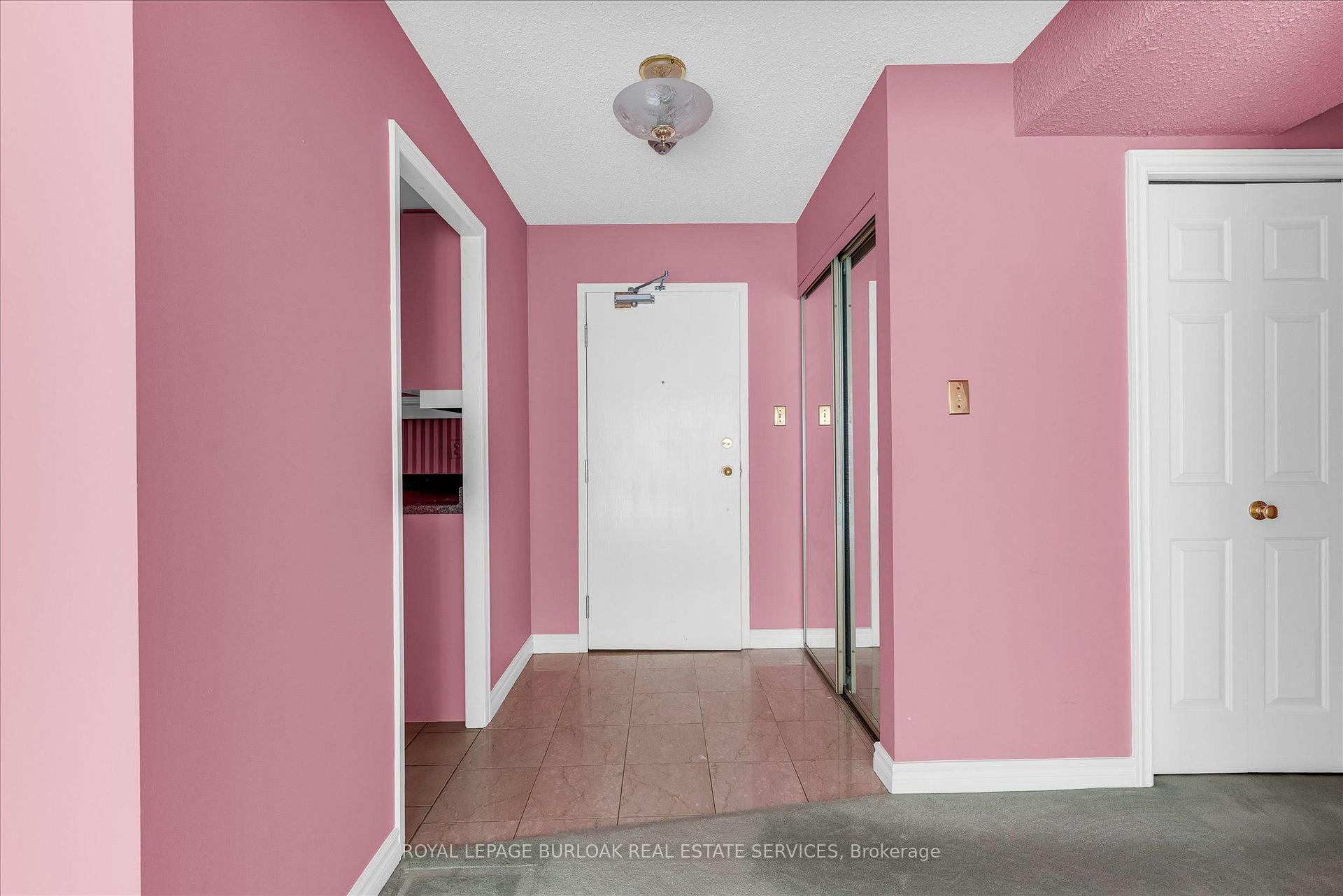 Photo 8 of Unit 404, 2121 Lakeshore Road, Burlington, Brant — HOMEH
