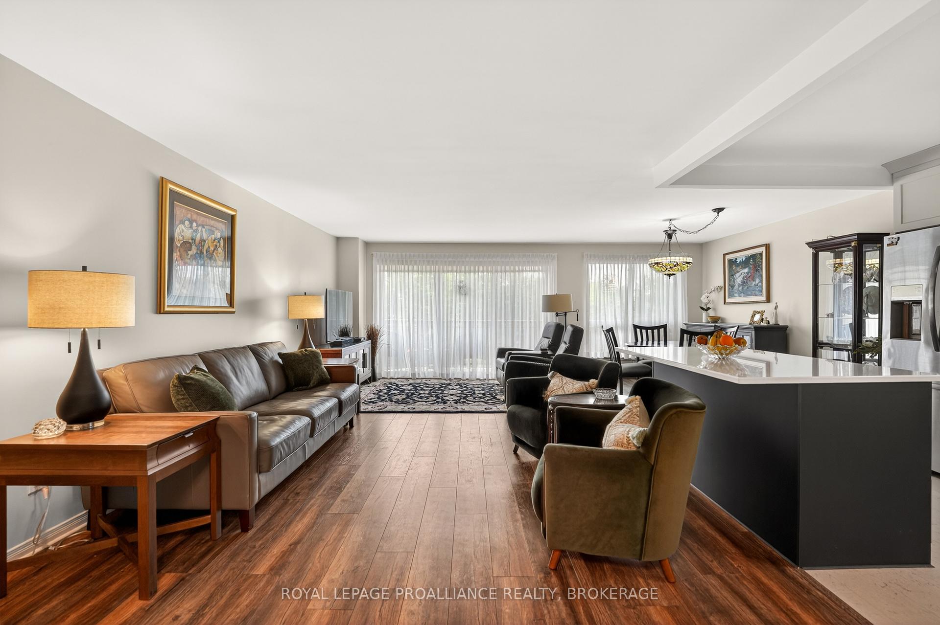 Photo 4 of Unit 401, 257 Bath Road, Kingston, West of Sir John A. Blvd — HOMEH