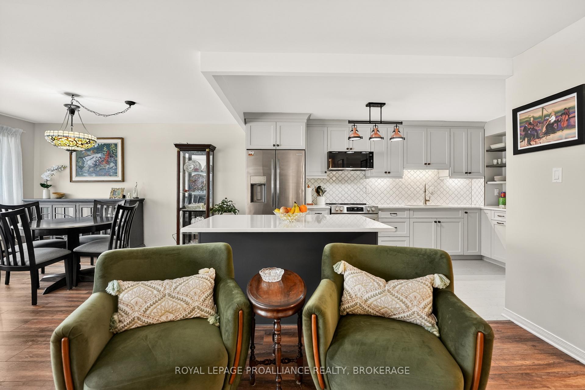 Photo 5 of Unit 401, 257 Bath Road, Kingston, West of Sir John A. Blvd — HOMEH