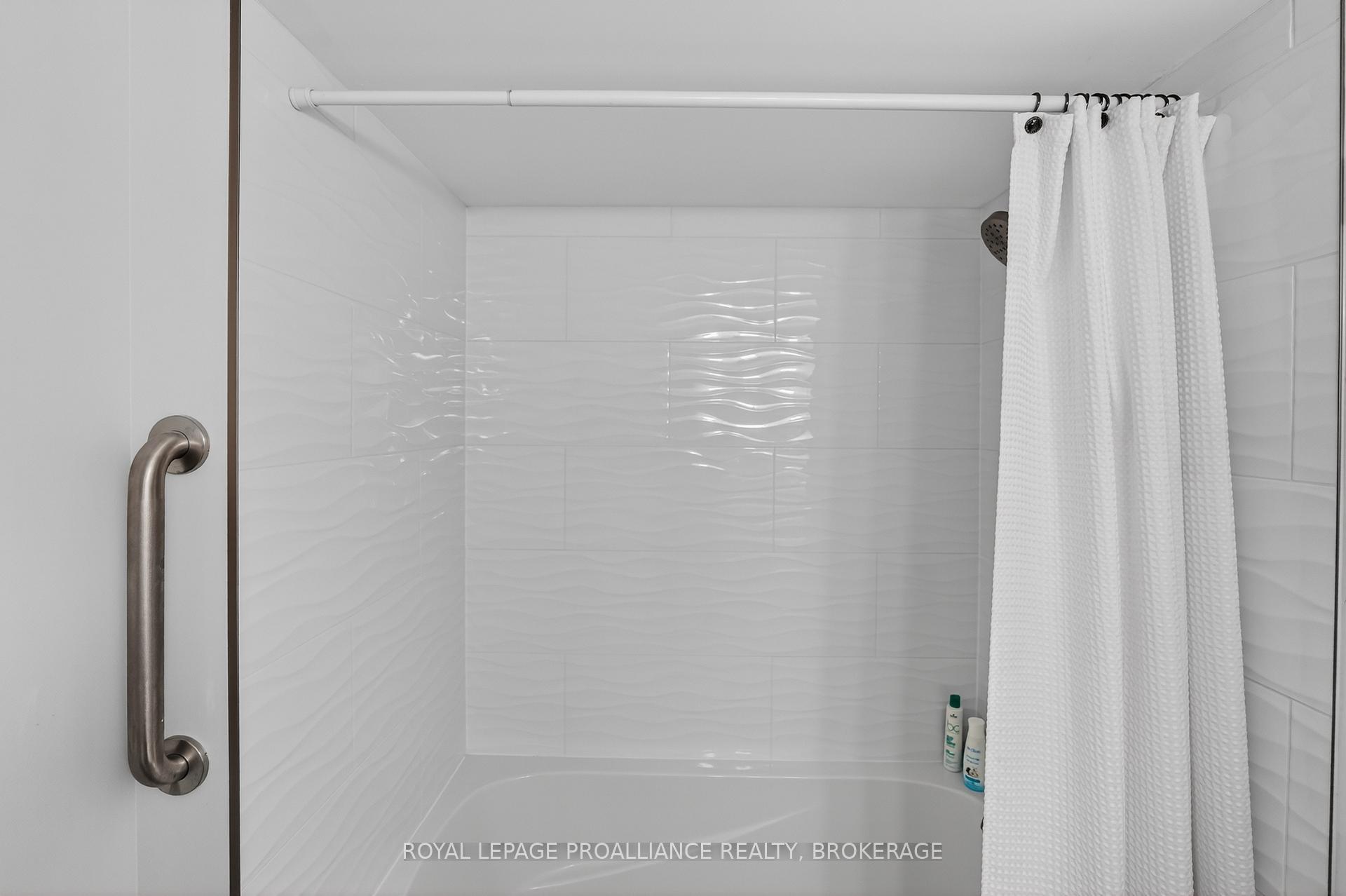 Photo 30 of Unit 401, 257 Bath Road, Kingston, West of Sir John A. Blvd — HOMEH