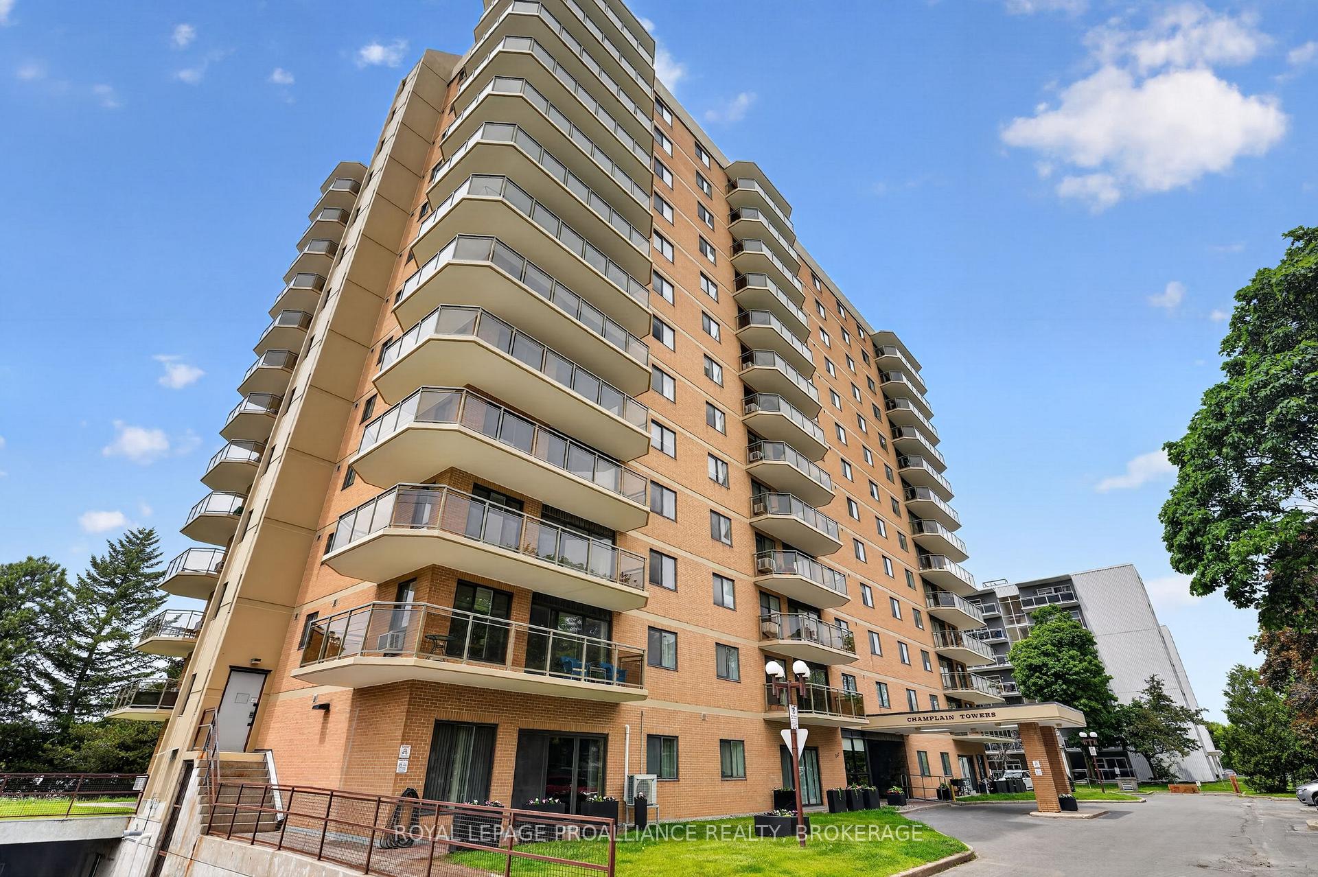 Photo 40 of Unit 401, 257 Bath Road, Kingston, West of Sir John A. Blvd — HOMEH