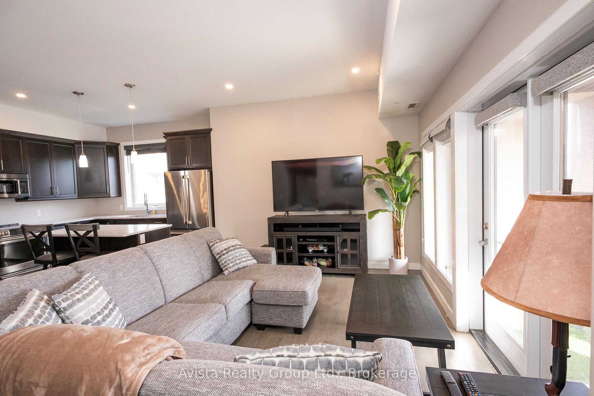 Photo 12 of Unit 118, 200 Oasis Lane, Thunder Bay, Academy Heights — HOMEH