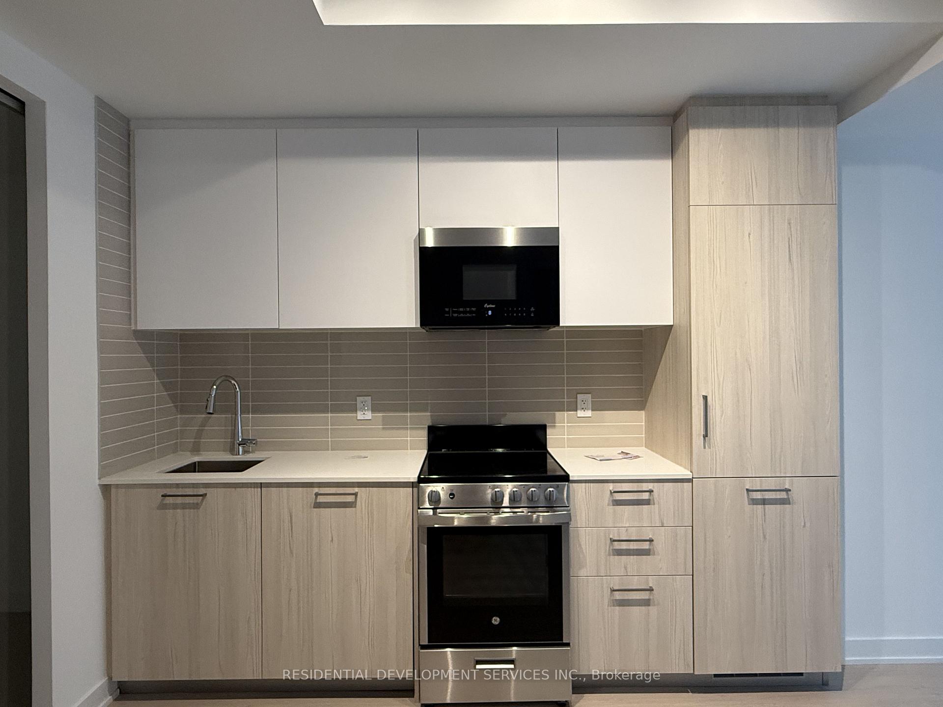 Photo 2 of Unit 404, 65 Mutual Street, Toronto, Church-Yonge Corridor — HOMEH