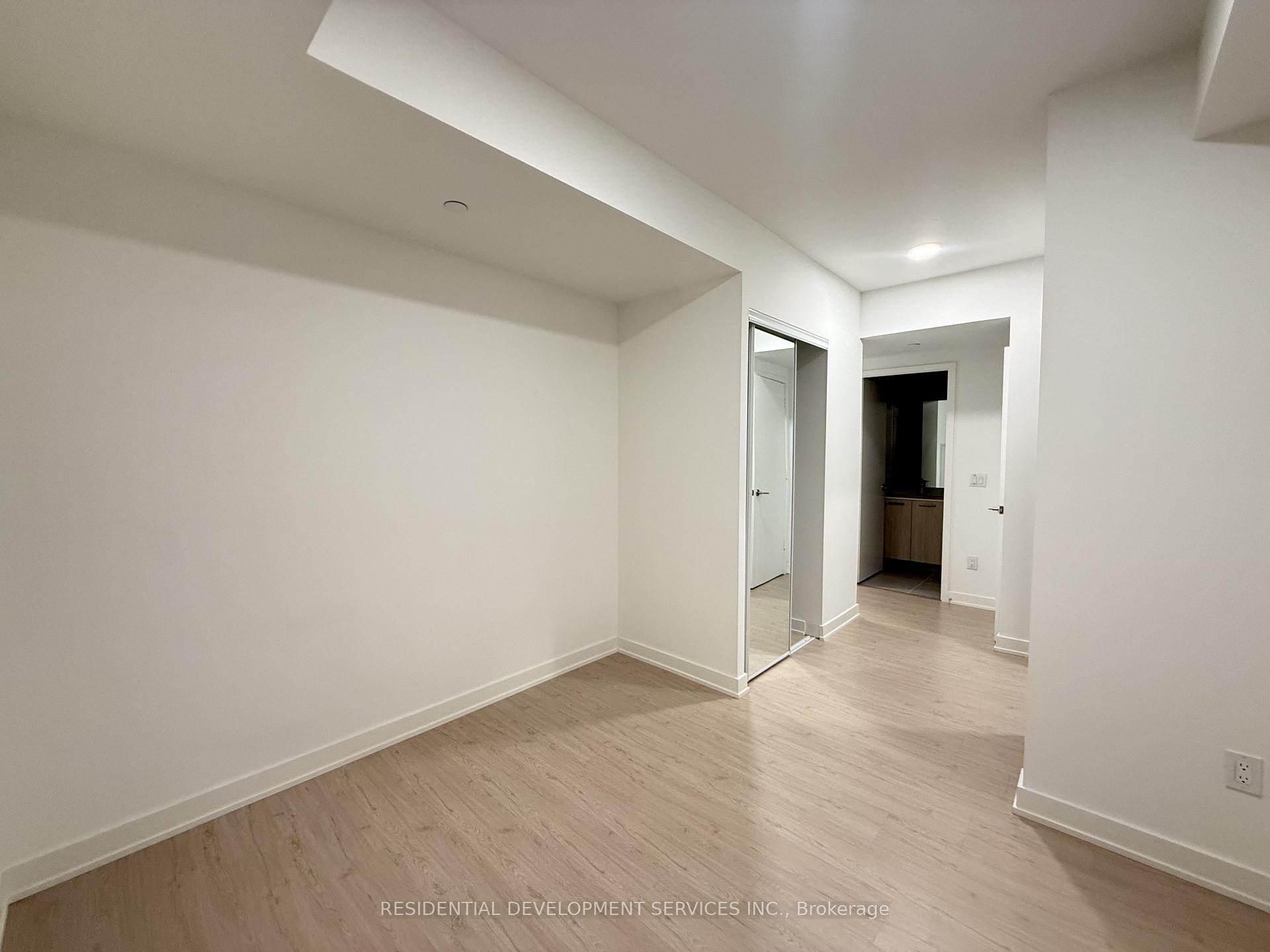 Photo 8 of Unit 404, 65 Mutual Street, Toronto, Church-Yonge Corridor — HOMEH