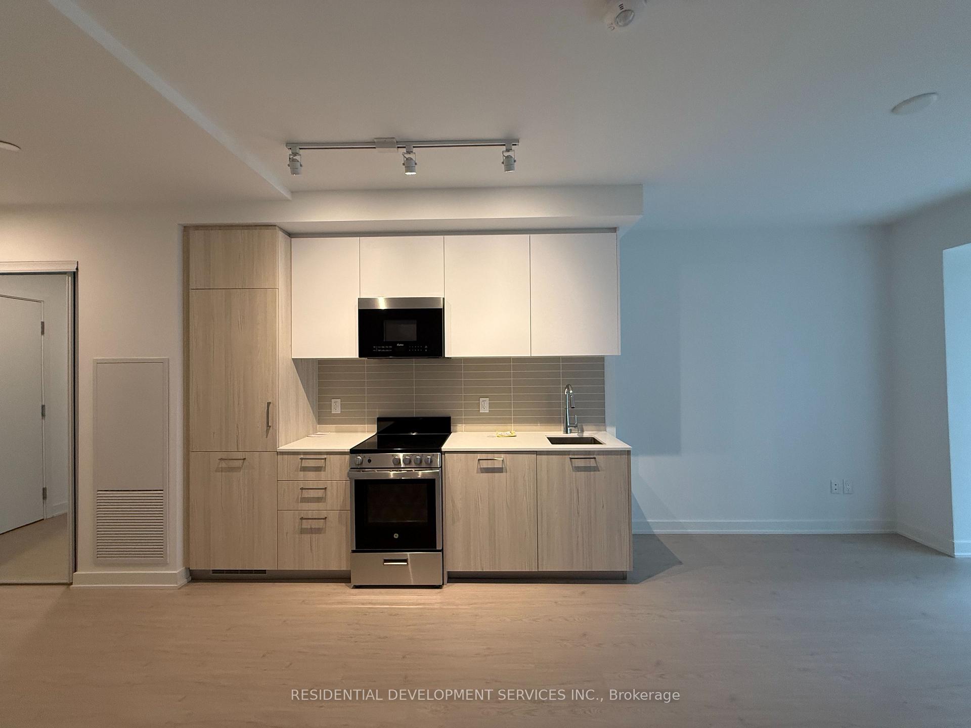 Photo 4 of Unit 410, 65 Mutual Street, Toronto, Church-Yonge Corridor — HOMEH