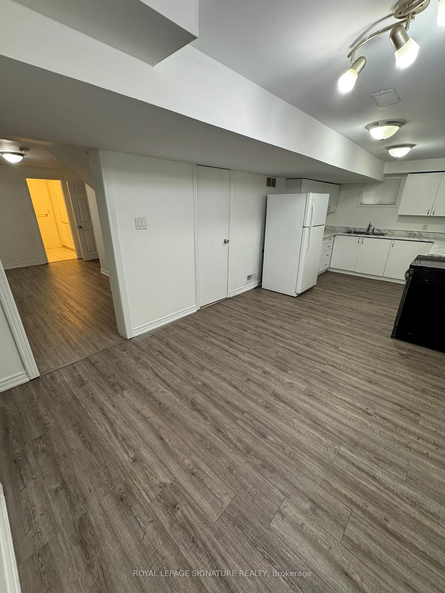 Photo 8 of Unit Lower, 1107 Beaver Valley Crescent, Oshawa, Northglen — HOMEH