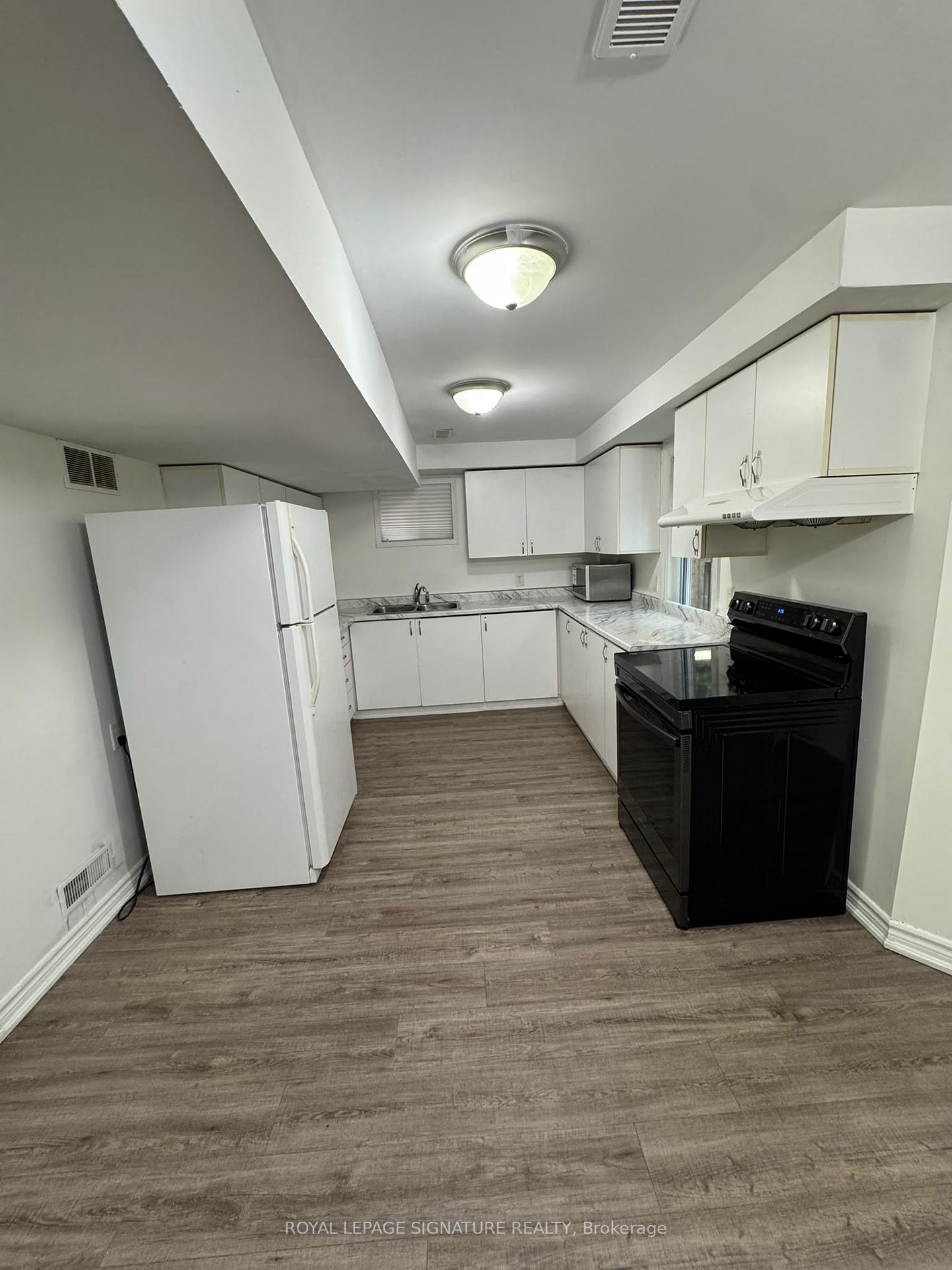 Photo 9 of Unit Lower, 1107 Beaver Valley Crescent, Oshawa, Northglen — HOMEH