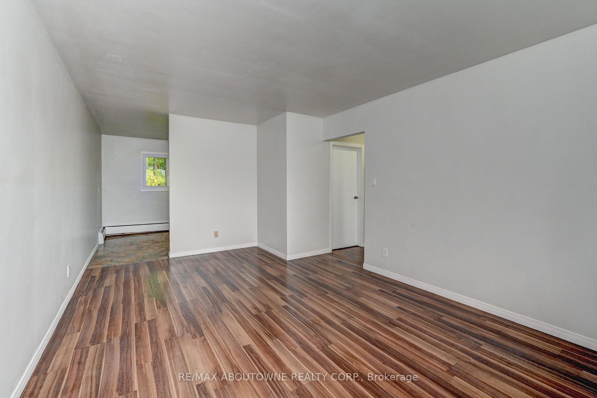 Photo 4 of Unit A6, 280 Sydney Street S, Kitchener, Rockway — HOMEH
