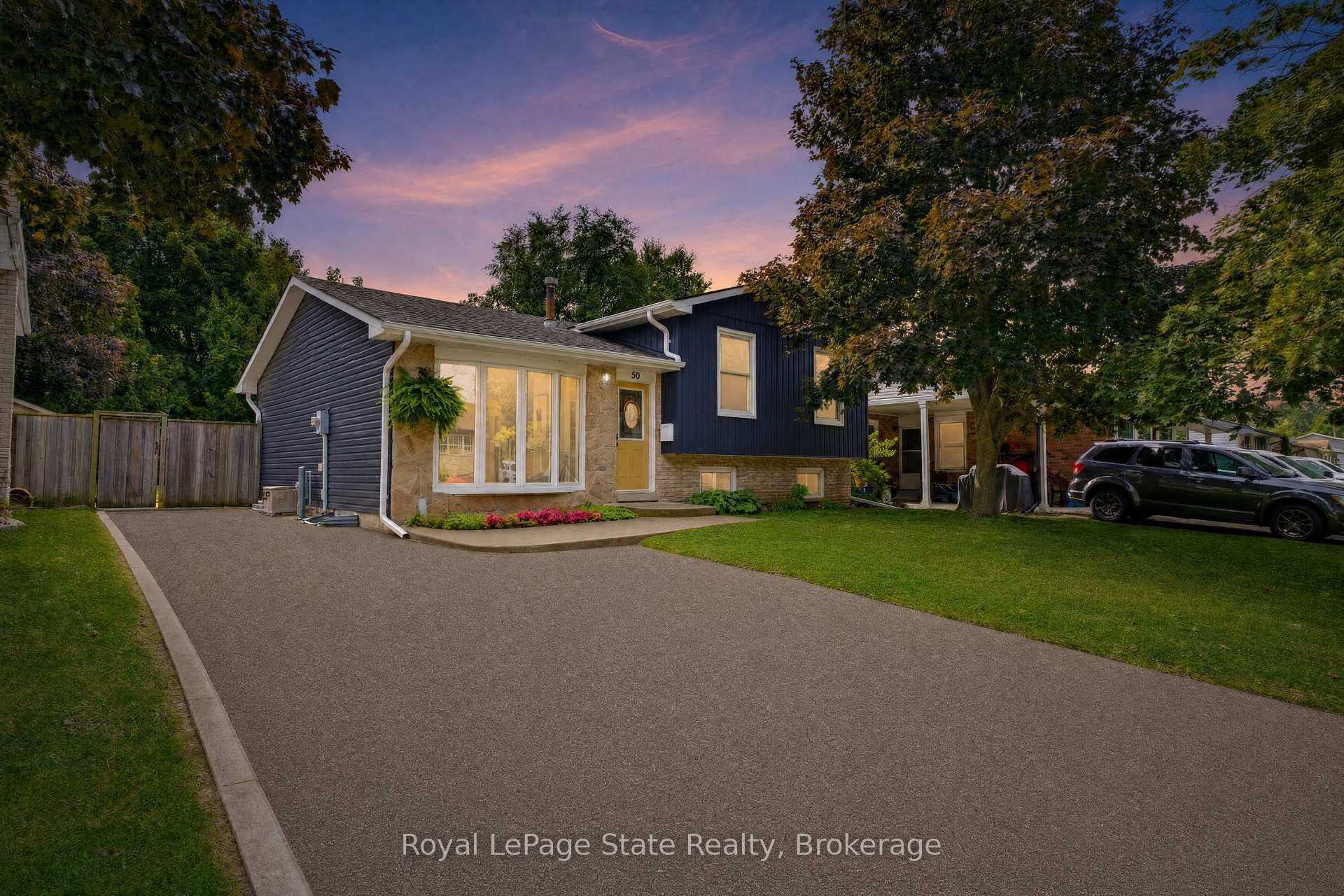 Photo 3 of 50 Southglen Road, Brantford, Cedarland — HOMEH