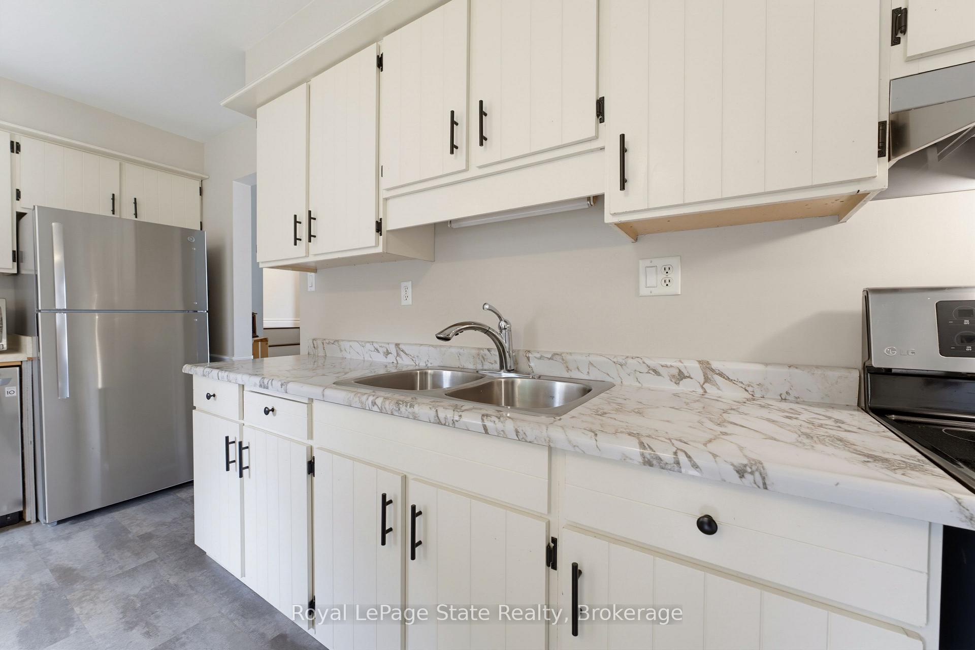 Photo 12 of 50 Southglen Road, Brantford, Cedarland — HOMEH
