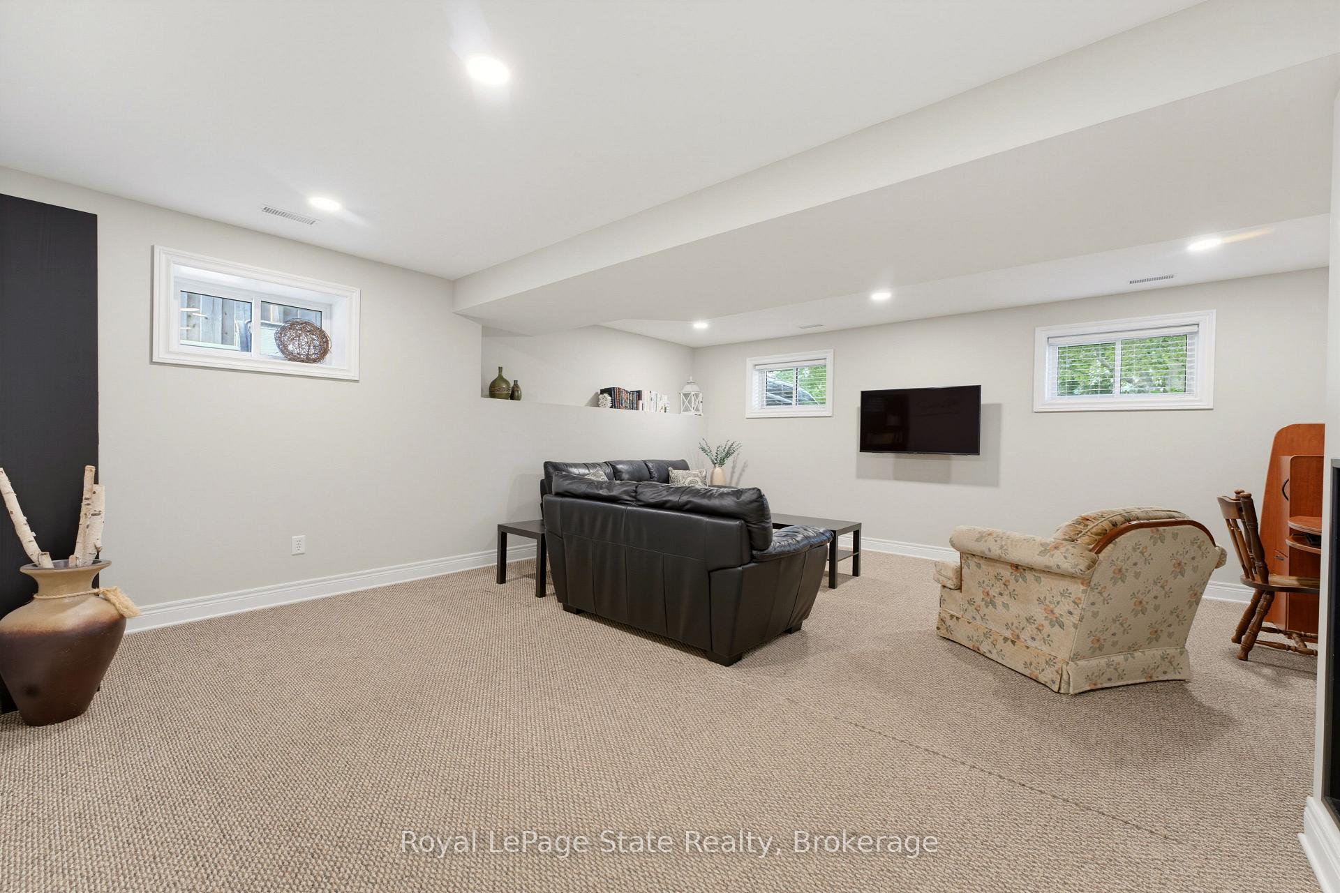 Photo 20 of 50 Southglen Road, Brantford, Cedarland — HOMEH