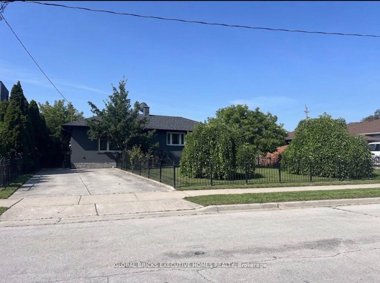 Photo of 384 Ashbury Road