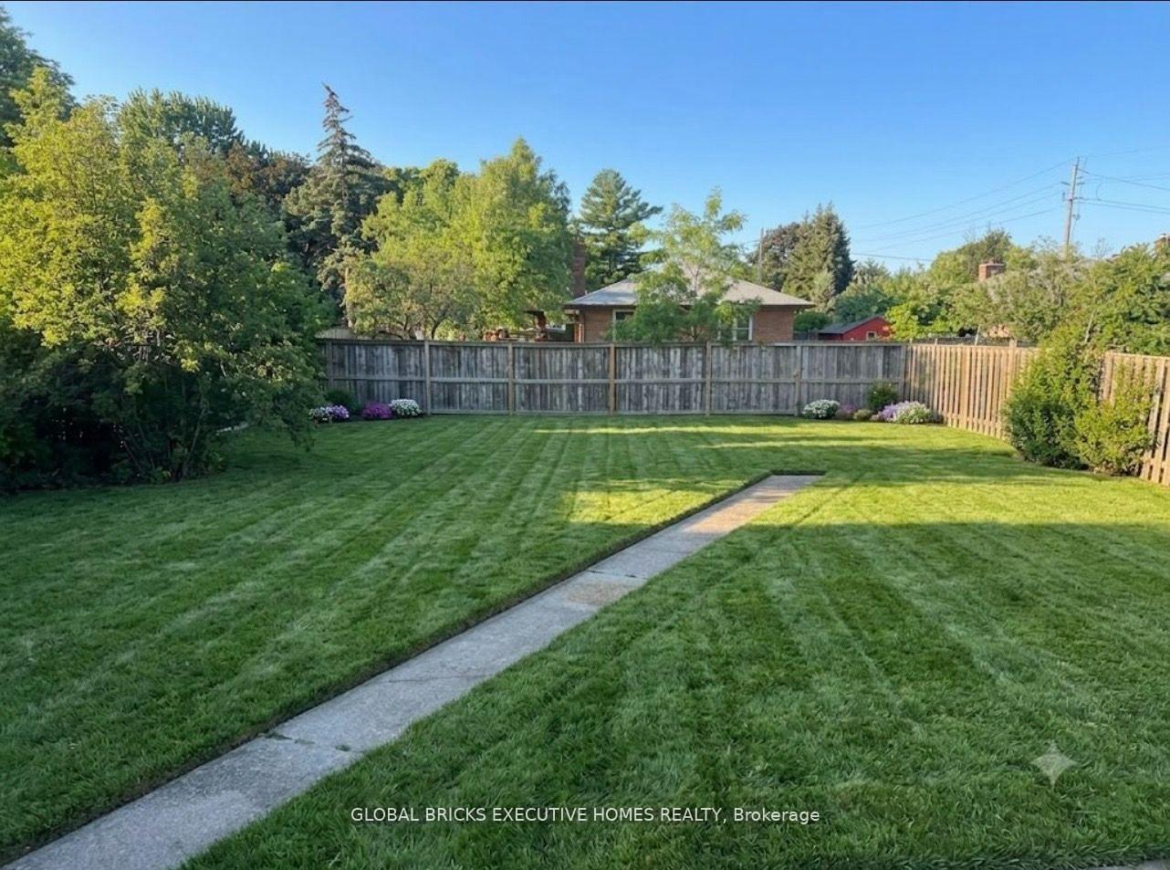 Photo 8 of 384 Ashbury Road, Oakville, West — HOMEH