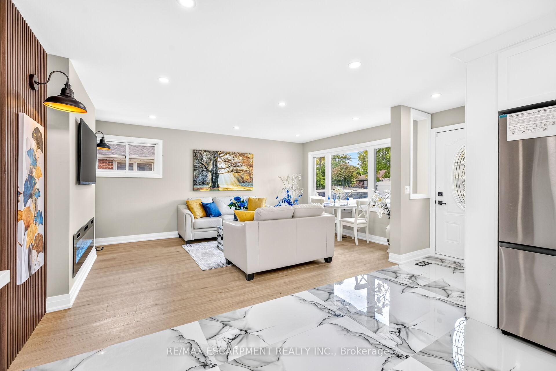 Photo 15 of 150 Howard Avenue, Hamilton, Balfour — HOMEH