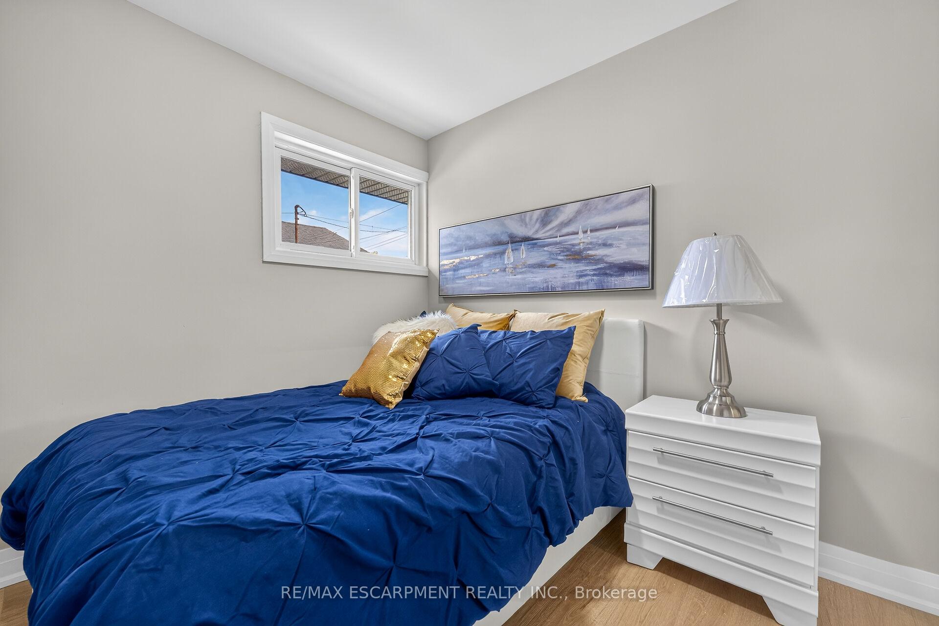 Photo 23 of 150 Howard Avenue, Hamilton, Balfour — HOMEH